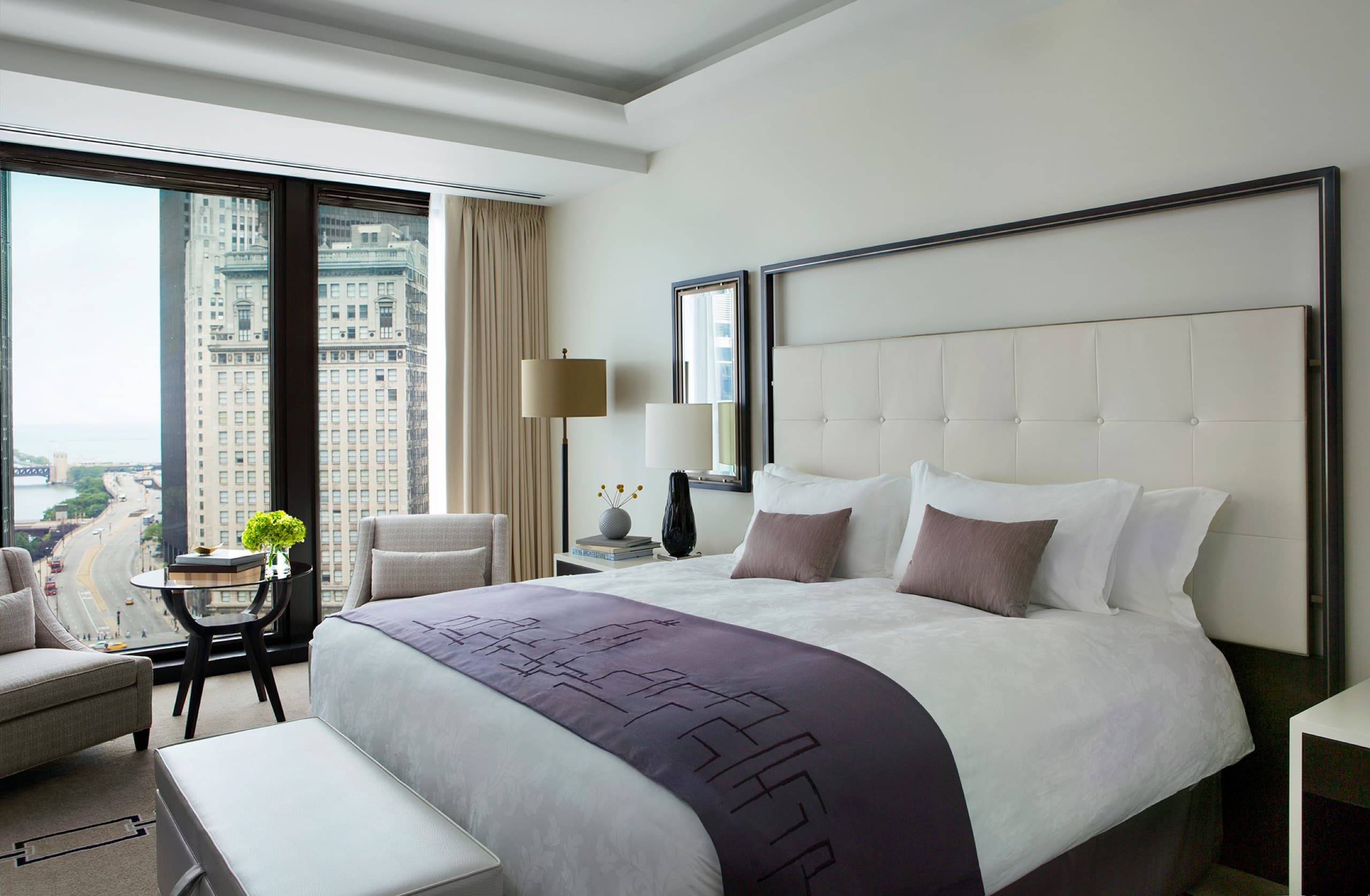 Deluxe Premier River View Room — king bed with Chicago River and skyline view