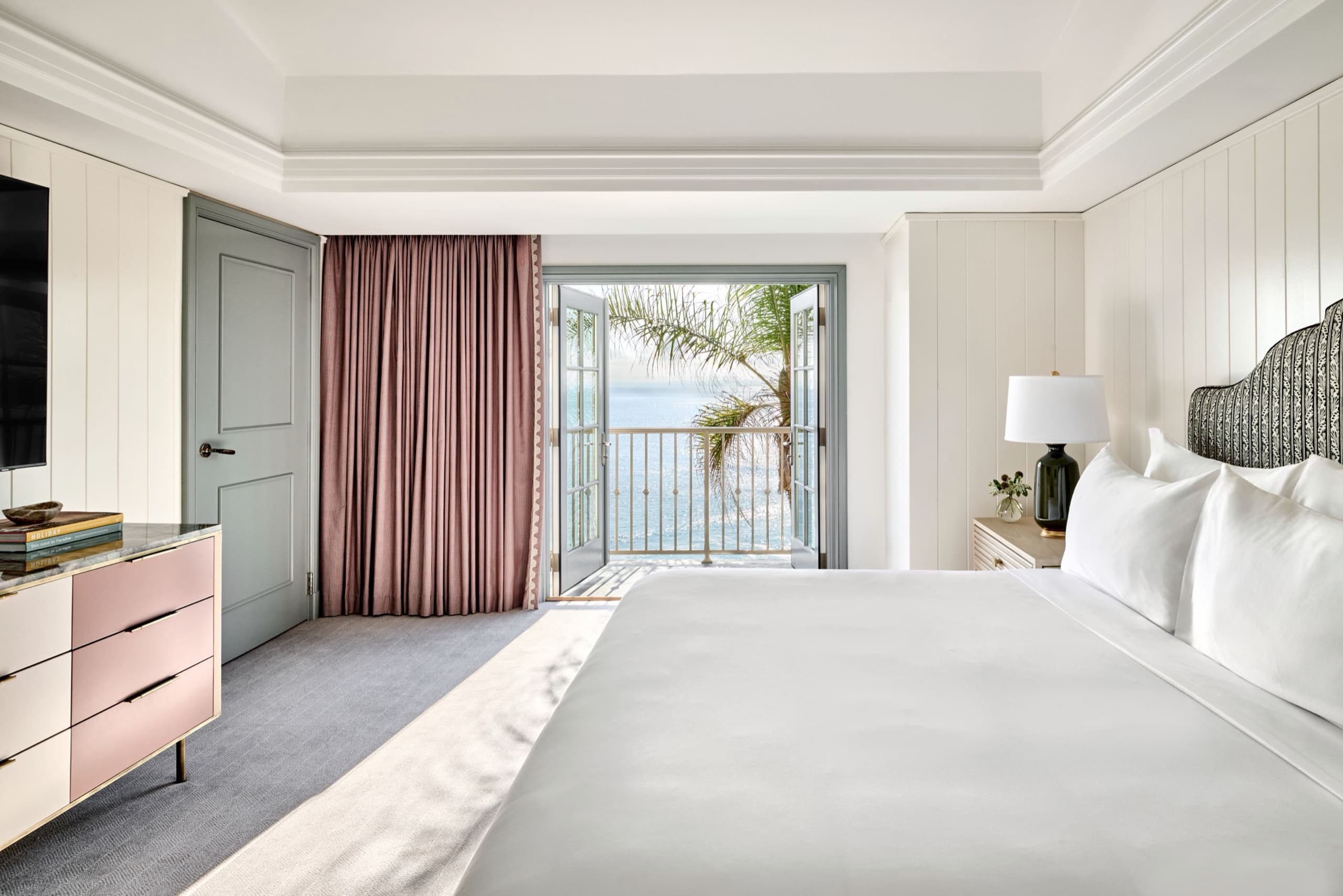 Ocean Executive Suite bedroom (one-bedroom suite, 1 king, ~912 sq ft, ocean-view balcony)