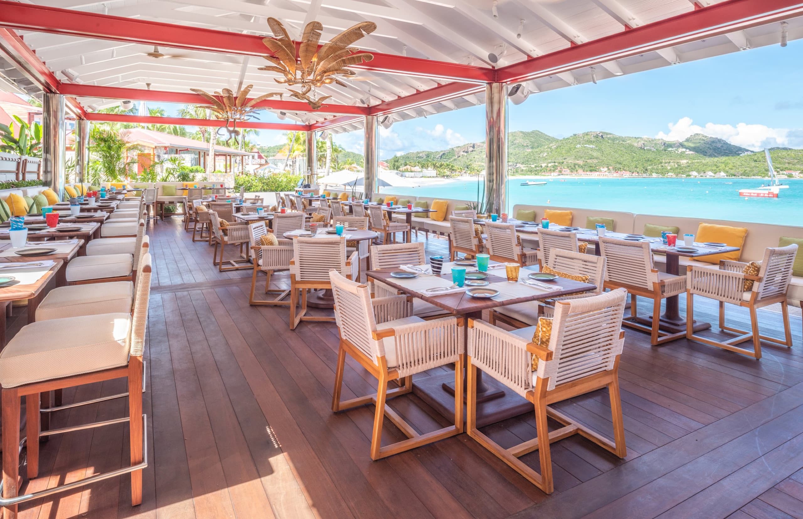 Sand Bar by Jean-Georges, beachfront terrace at lunch