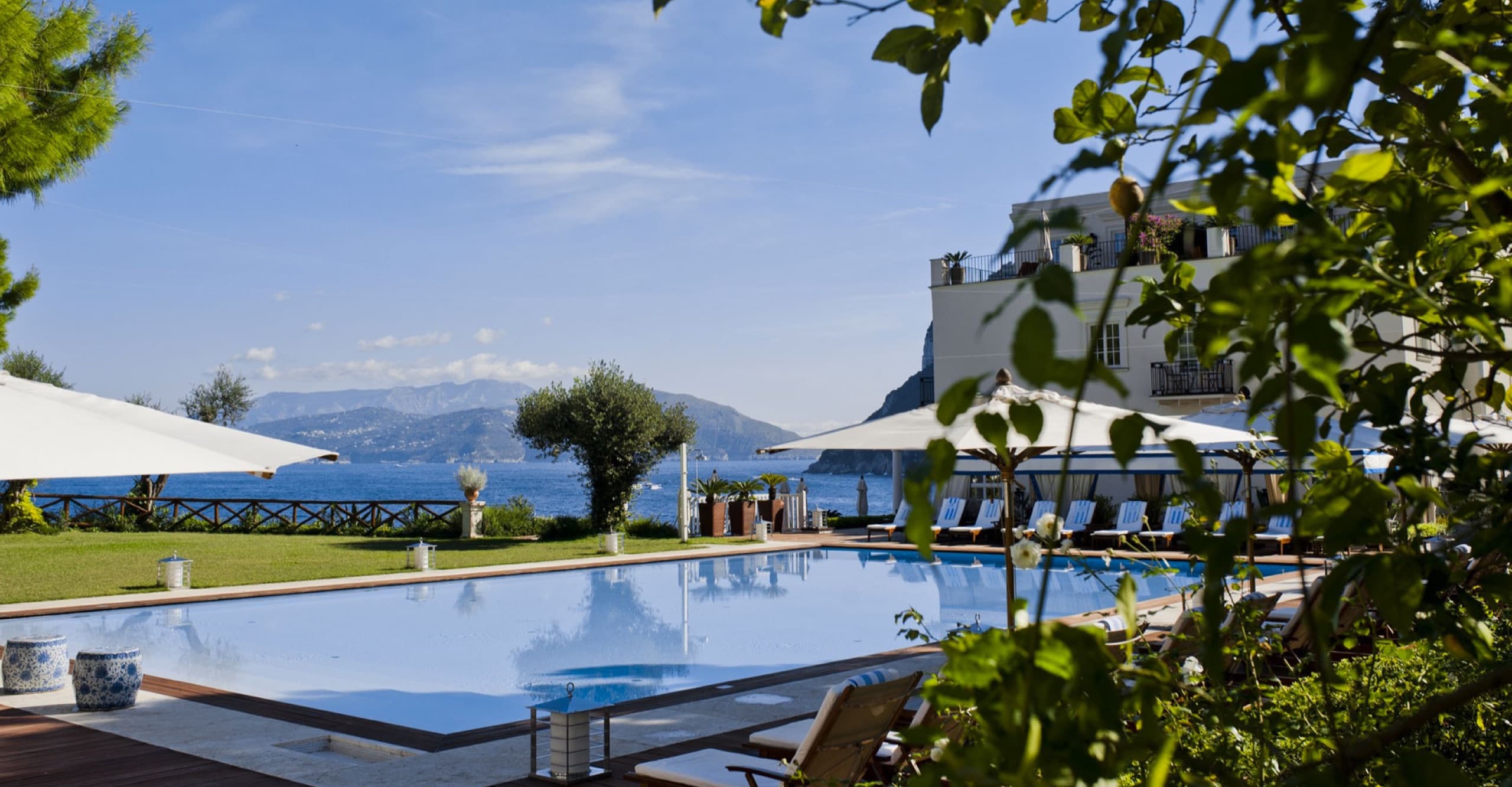 J.K. Place Capri — exterior