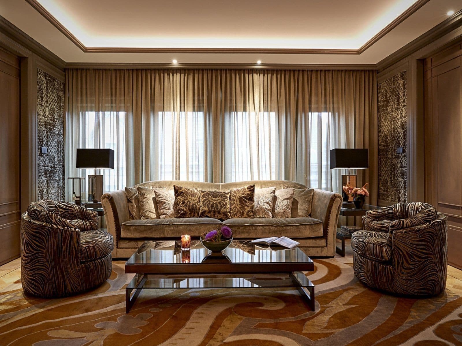 Hotel TwentySeven — signature suite