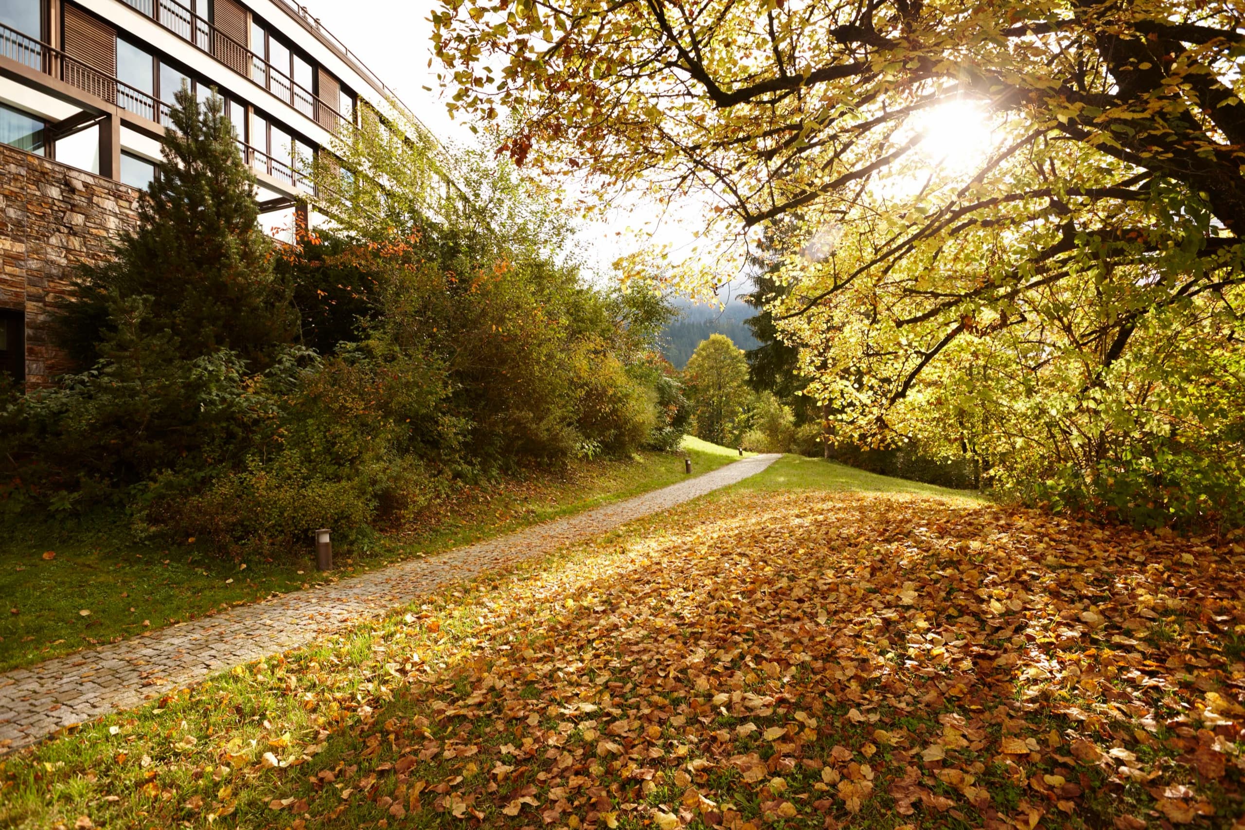 Kempinski Hotel Berchtesgaden — garden