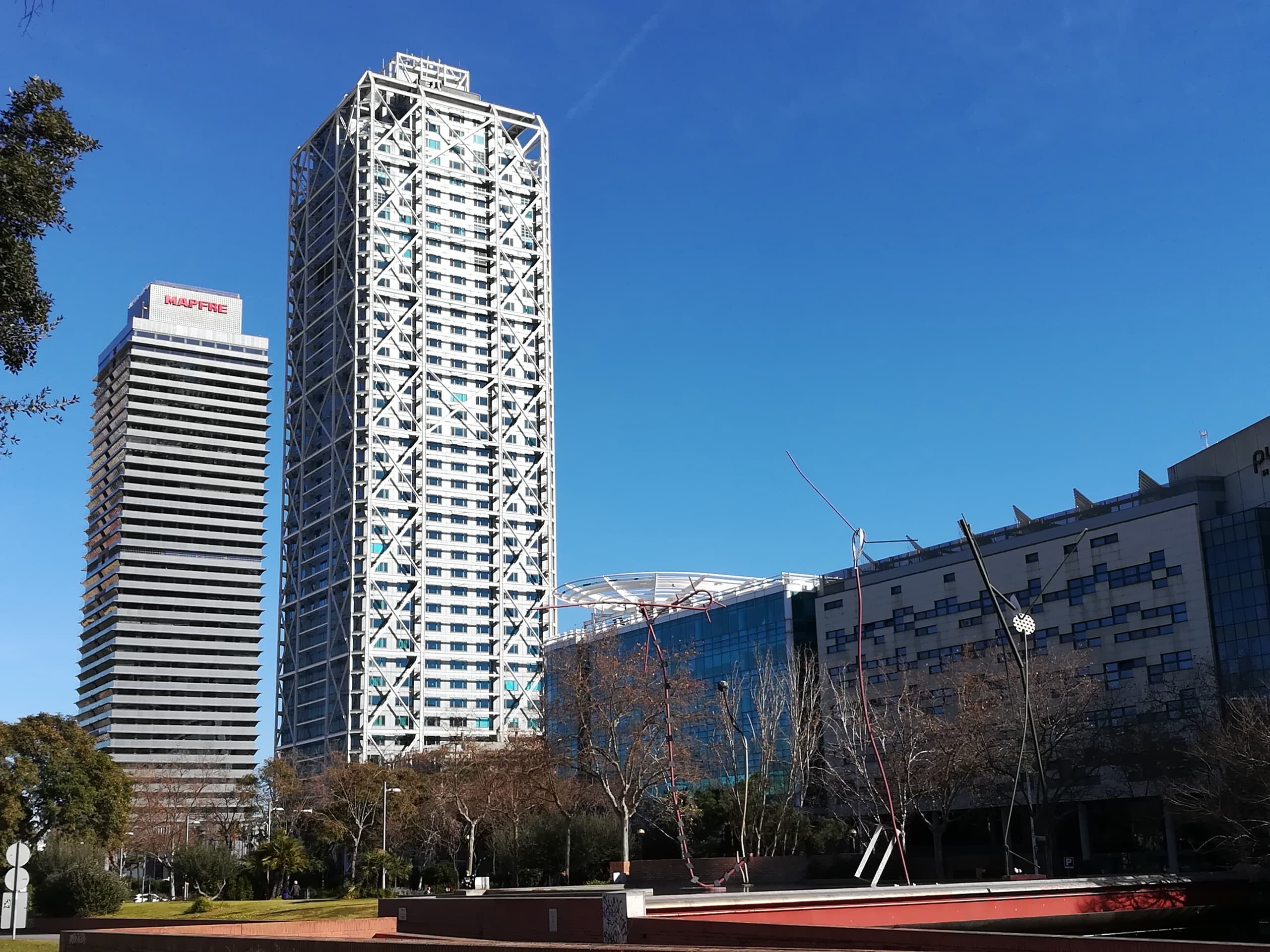 Hotel Arts Barcelona — exterior