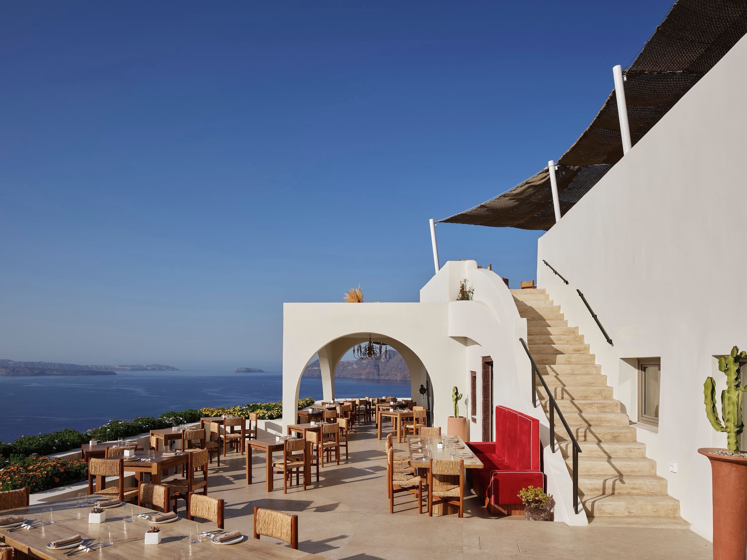 Andronis Luxury Suites — restaurant