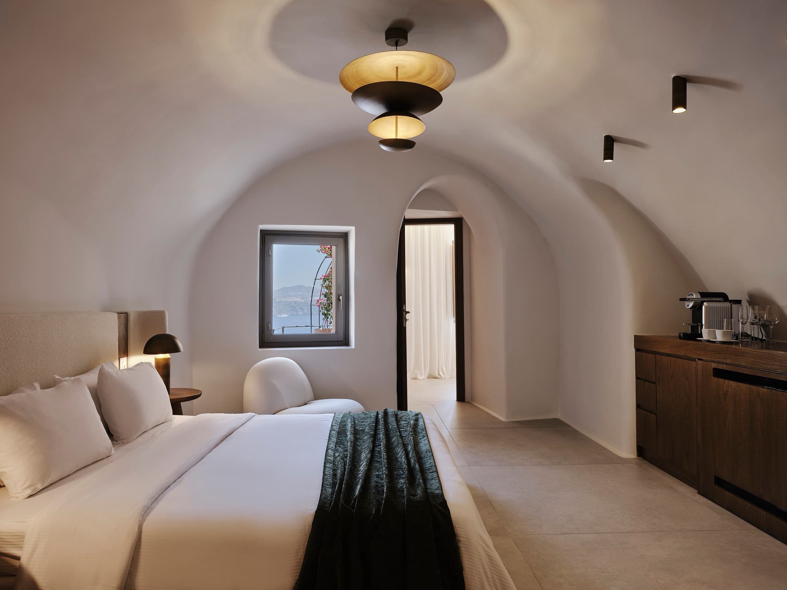 Andronis Luxury Suites — room