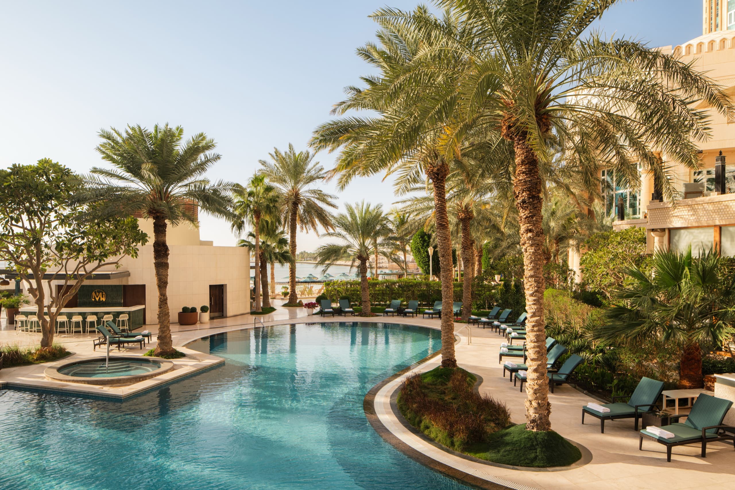 Four Seasons Hotel Doha — pool