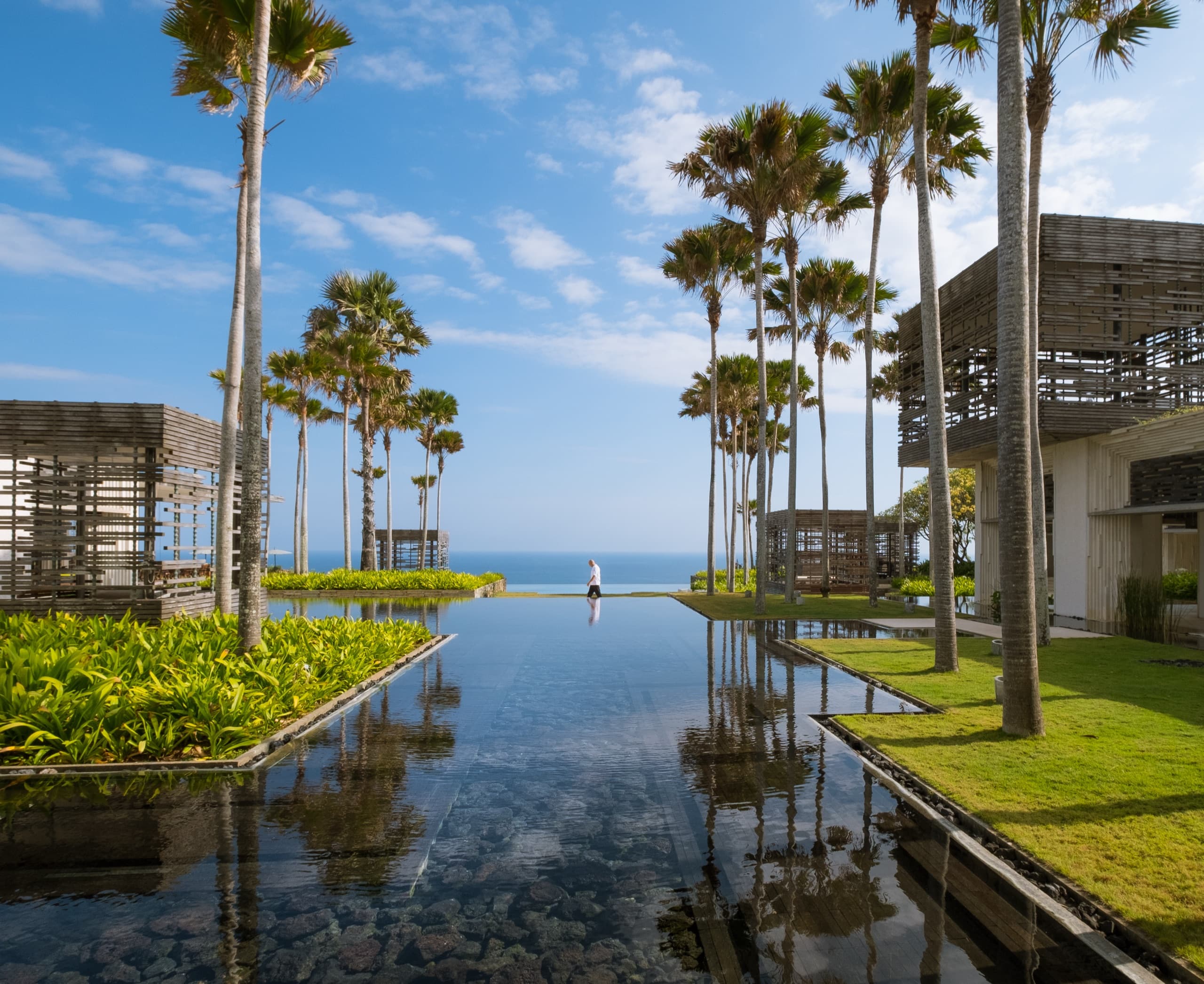 Alila Villas Uluwatu — exterior