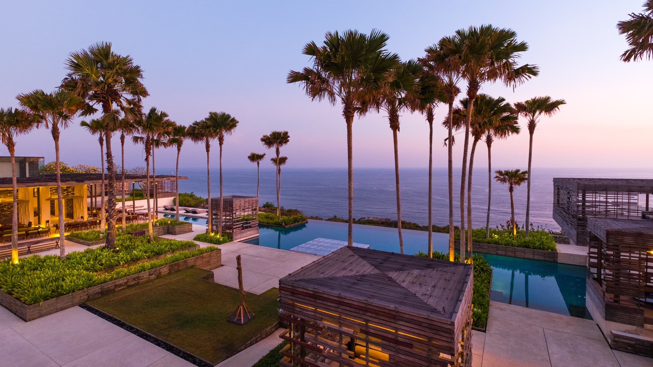 Alila Villas Uluwatu — exterior