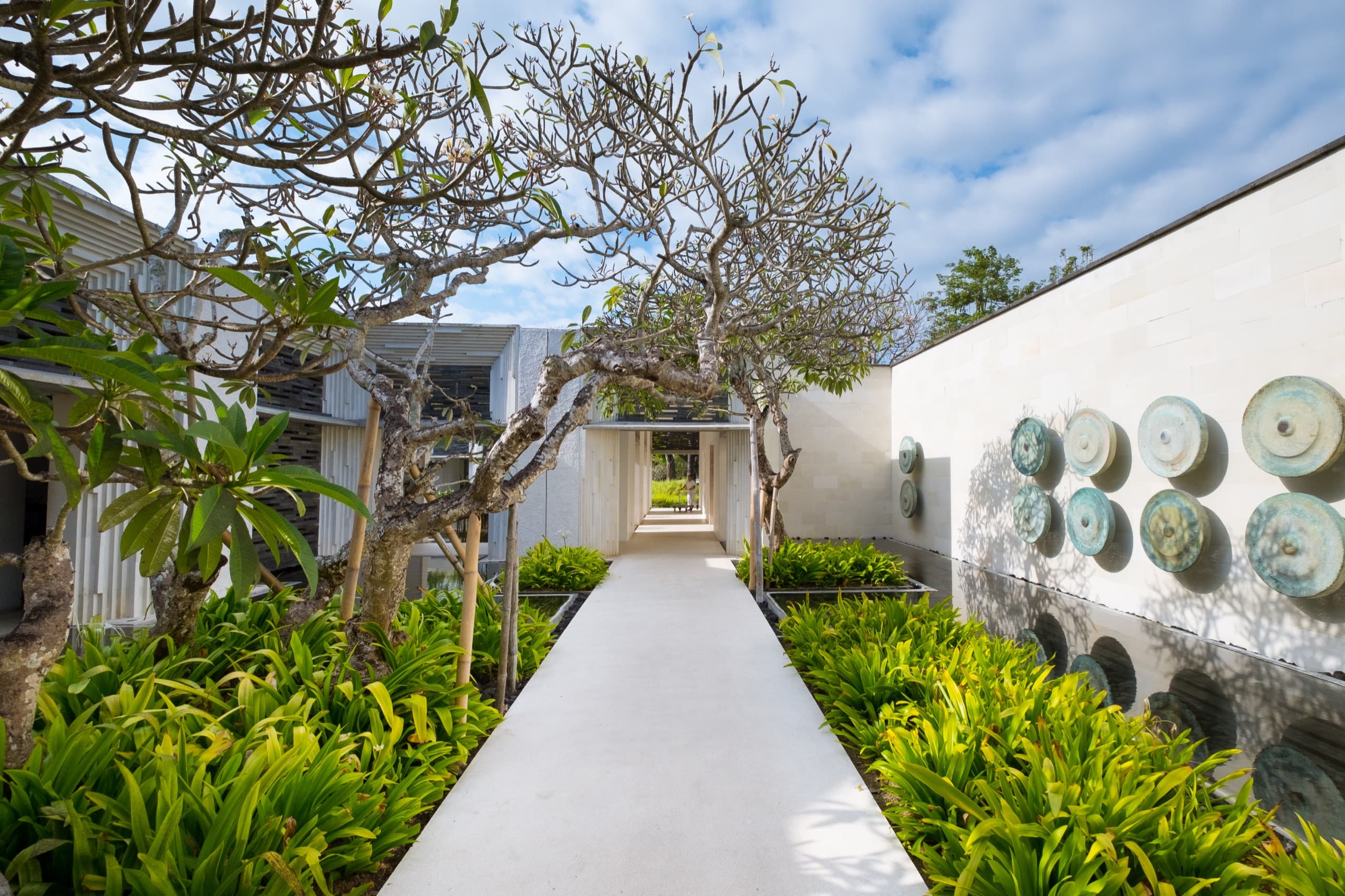 Alila Villas Uluwatu — garden