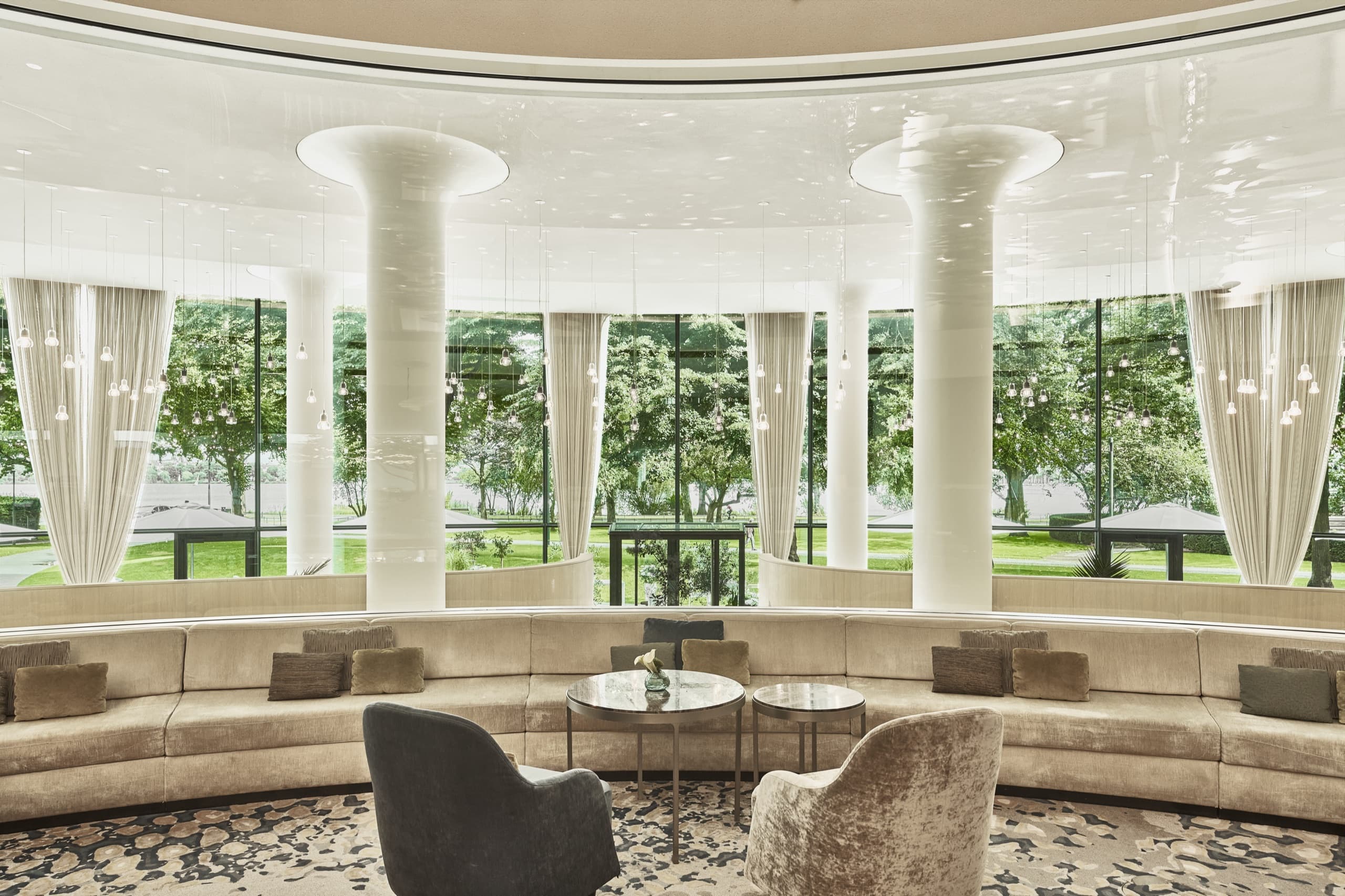 The Fontenay — lobby