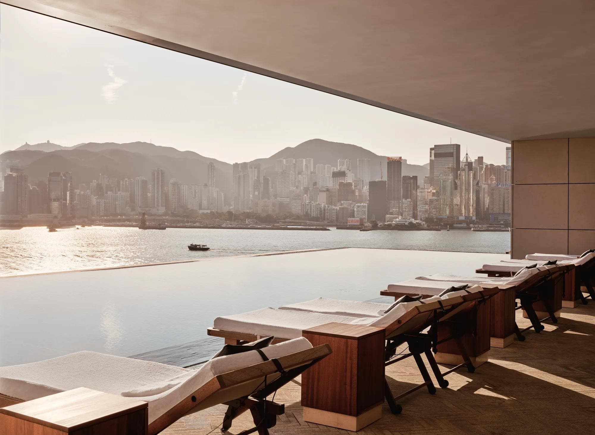 Rosewood Hong Kong — pool