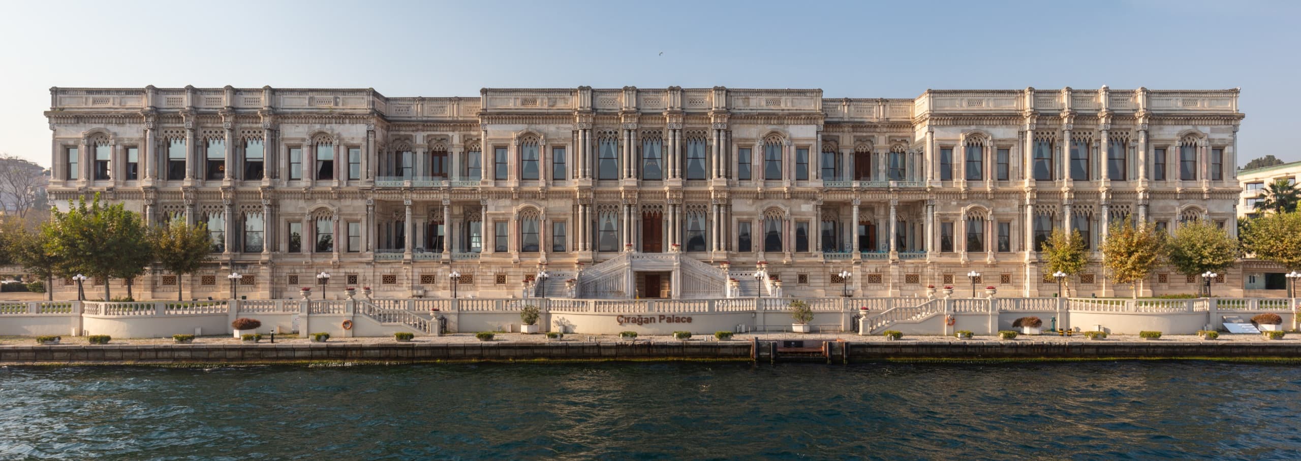 Çırağan Palace Kempinski Istanbul — exterior