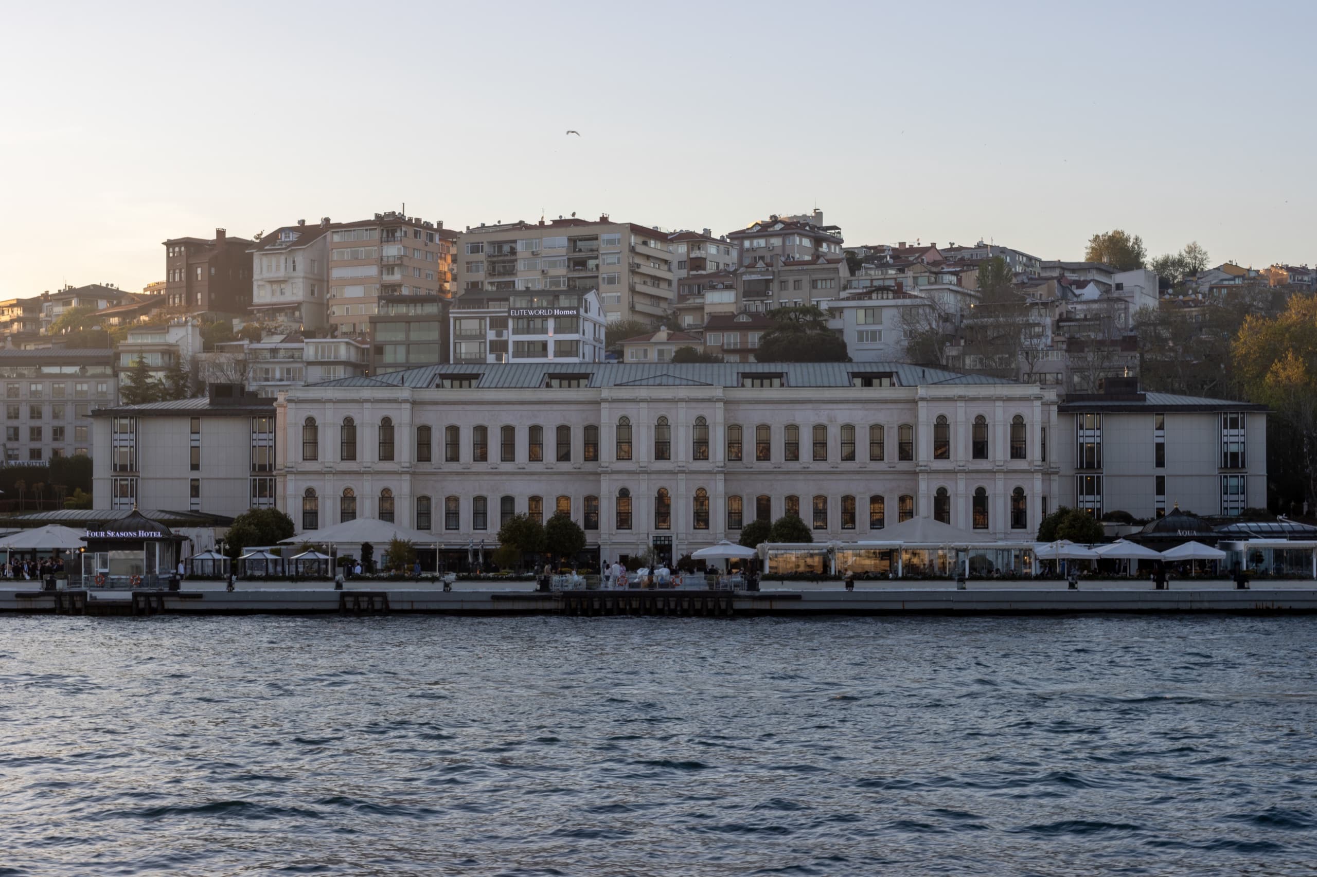 Four Seasons Hotel Istanbul at the Bosphorus — exterior