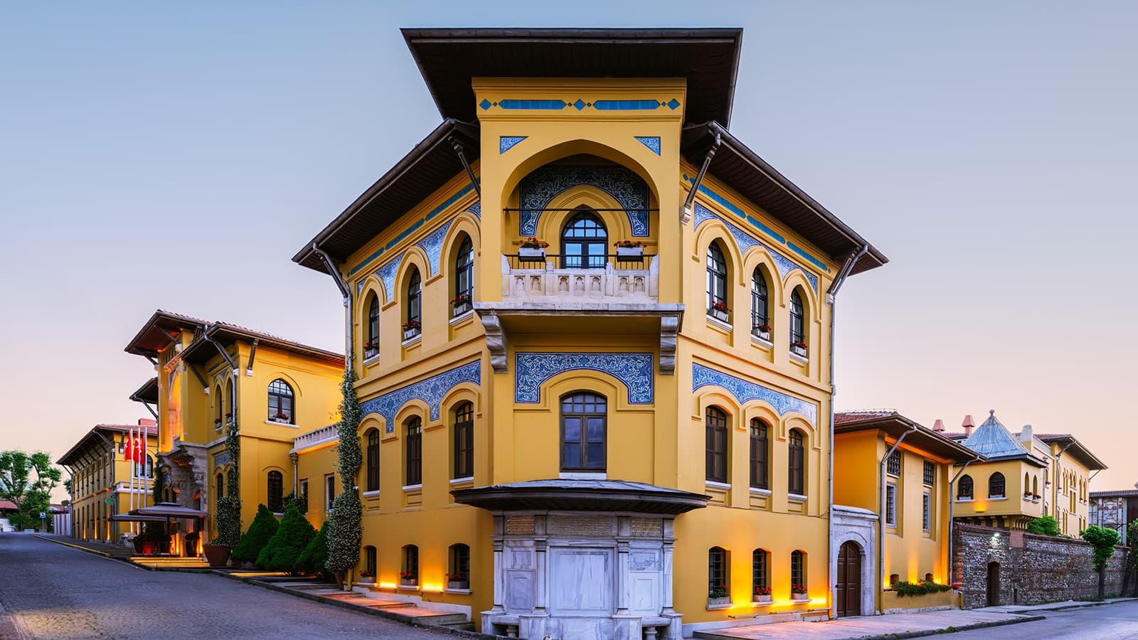 Four Seasons Hotel Istanbul at Sultanahmet — exterior