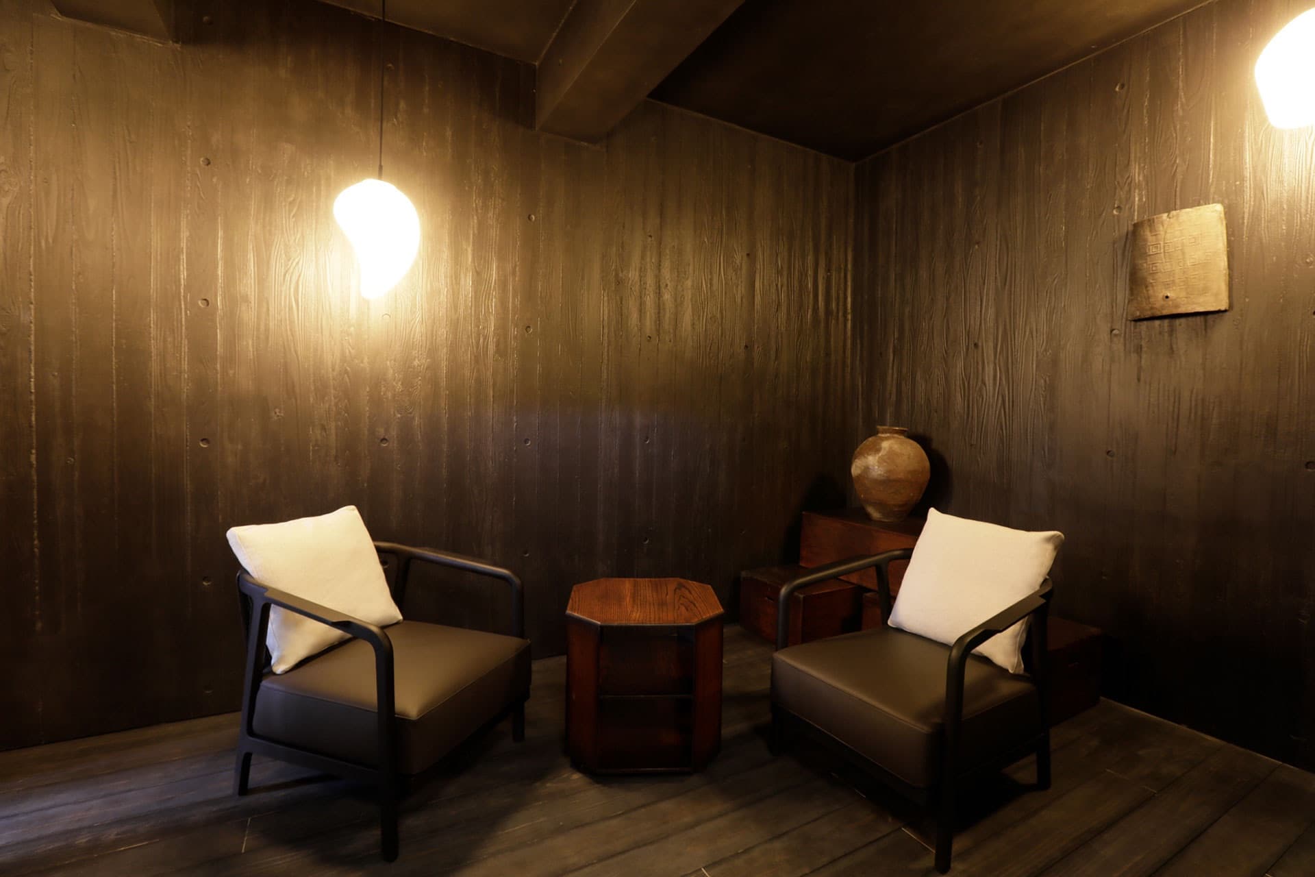 SOWAKA — lobby