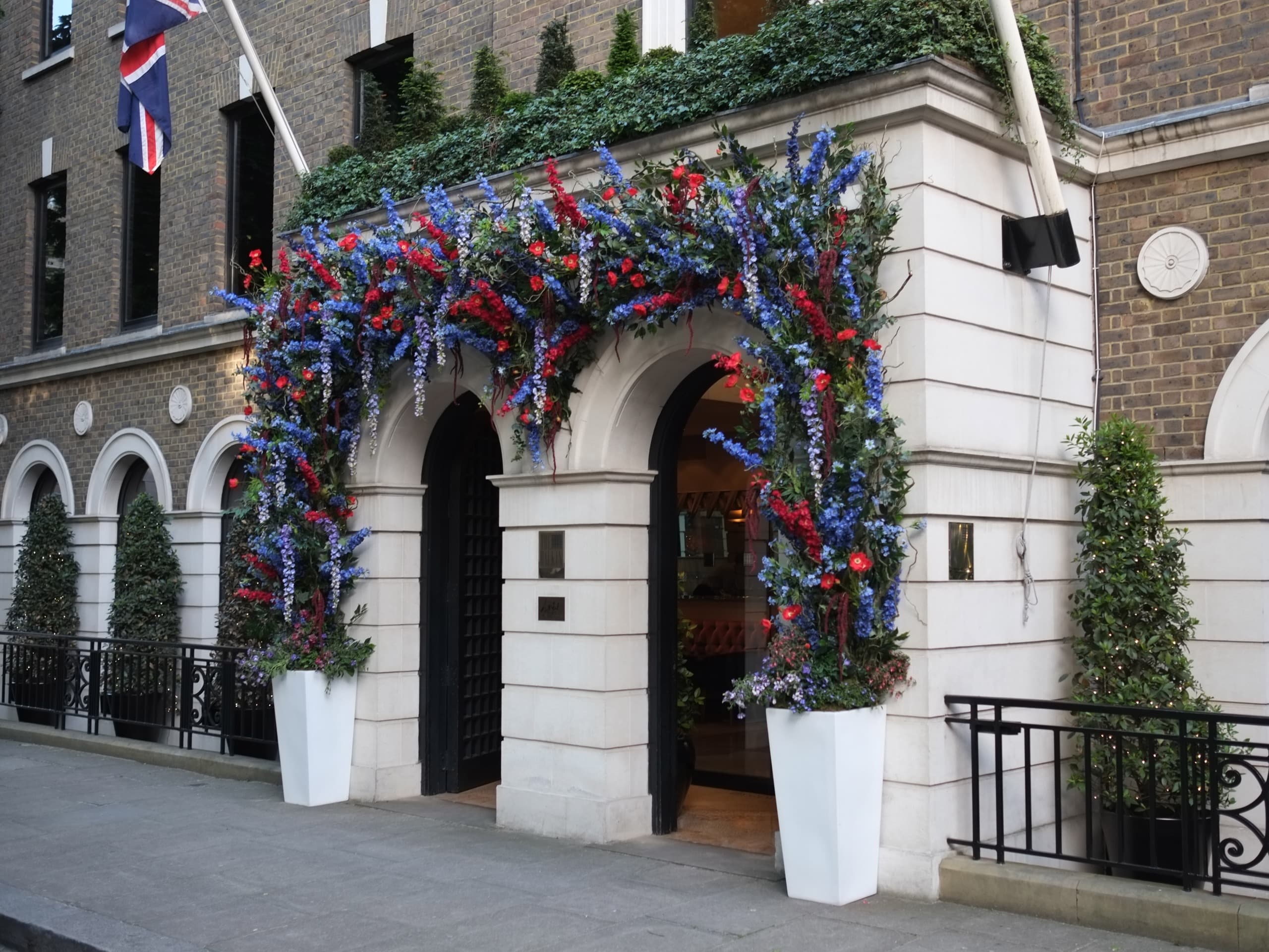 COMO The Halkin, London — exterior