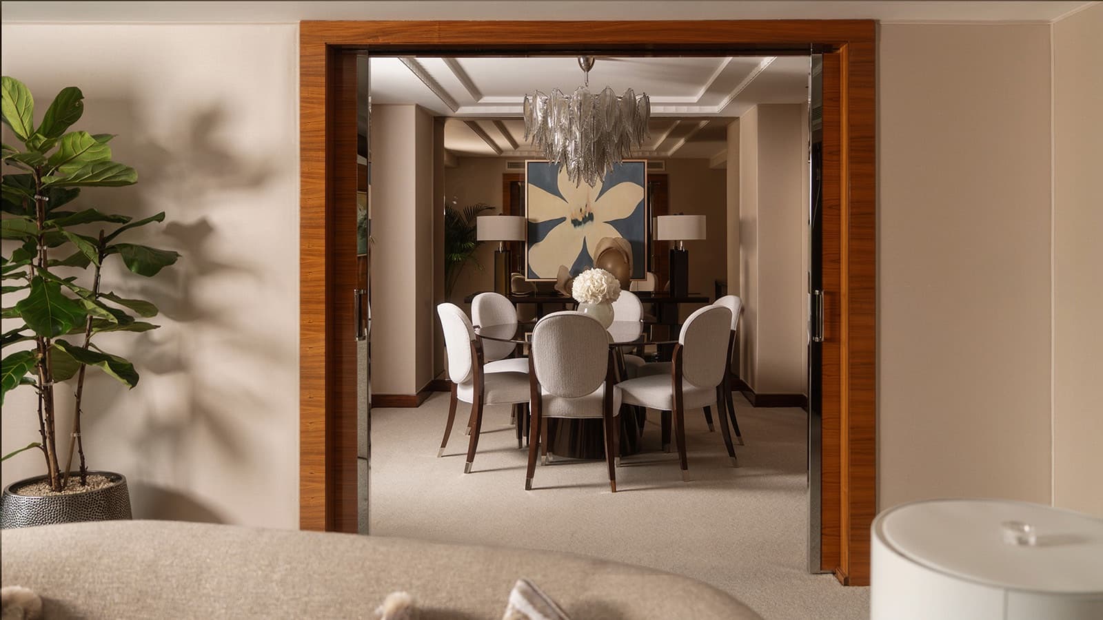Four Seasons Hotel London at Park Lane — suite