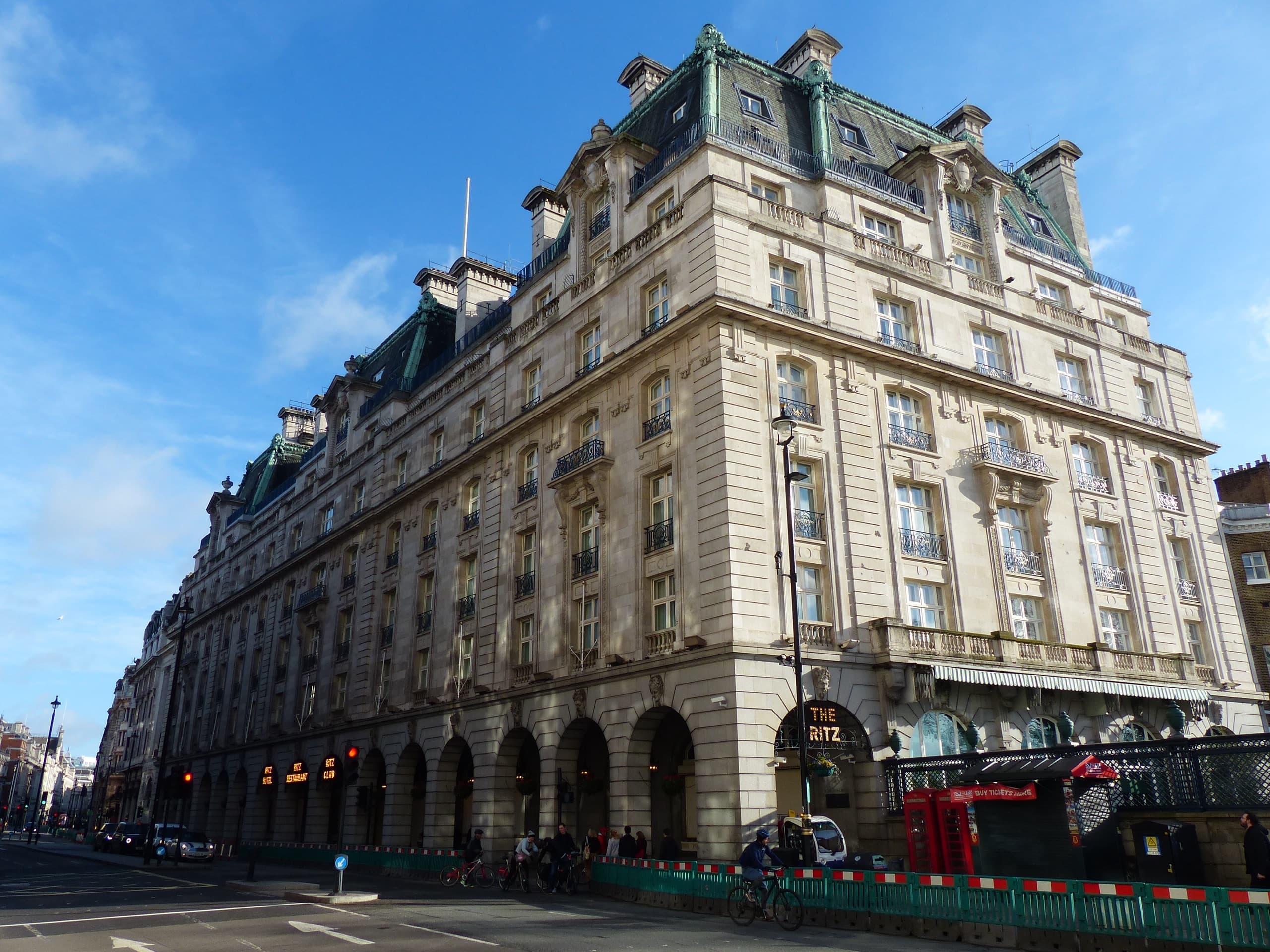 The Ritz London — exterior