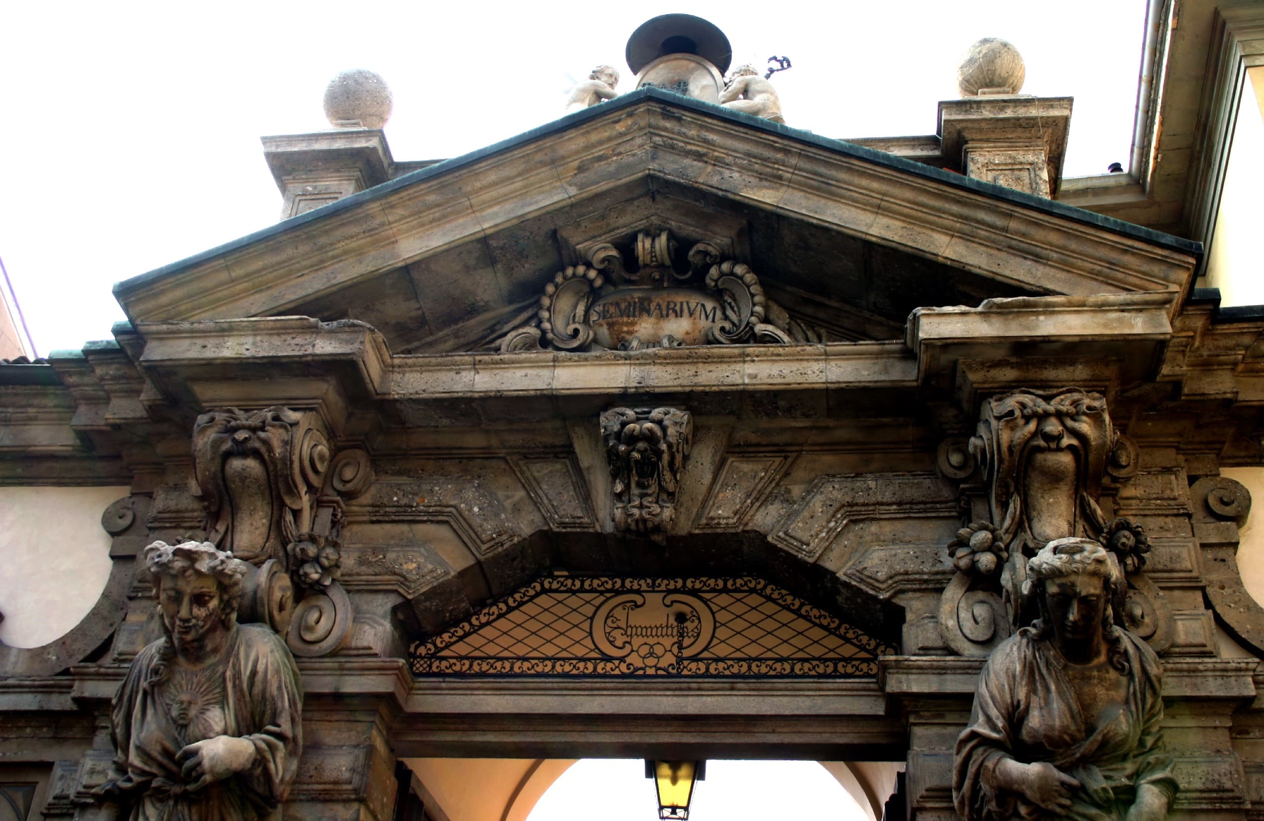 Portrait Milano — exterior
