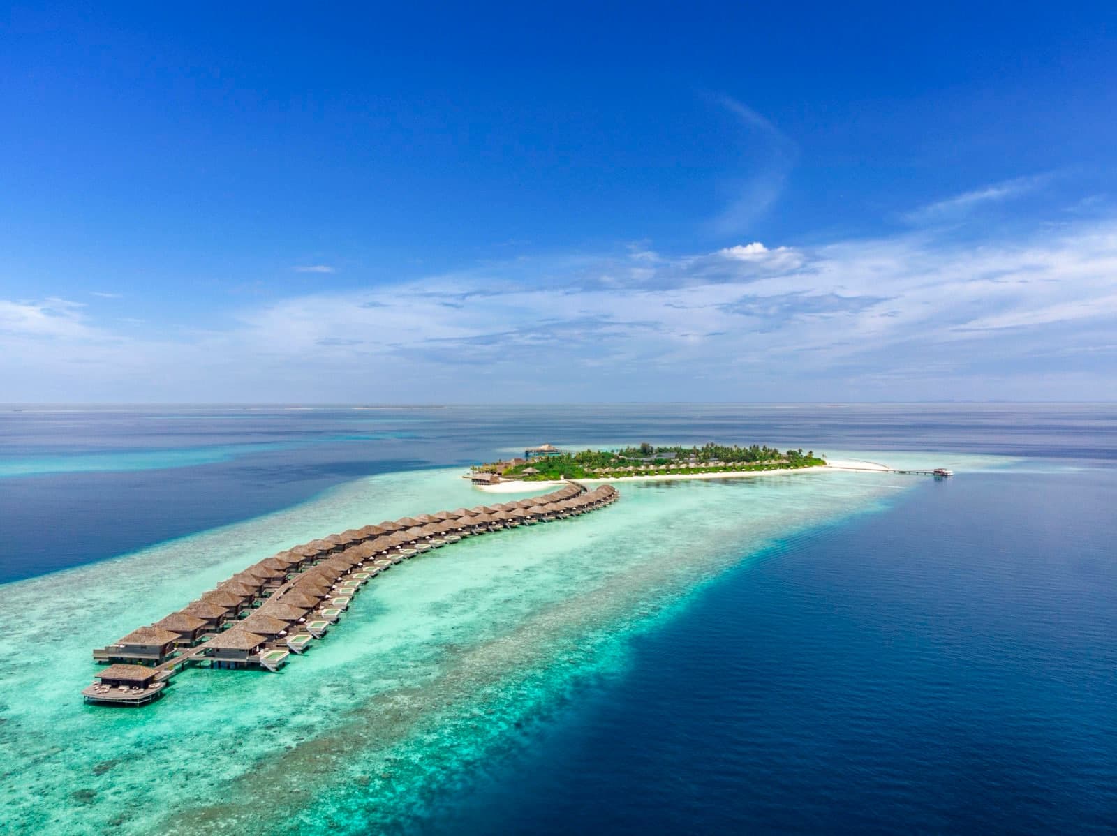 Hurawalhi Island Resort — aerial view