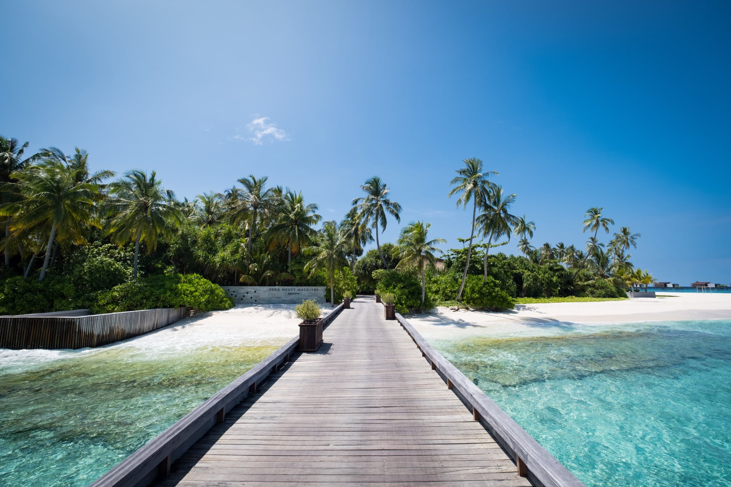 Park Hyatt Maldives Hadahaa — exterior