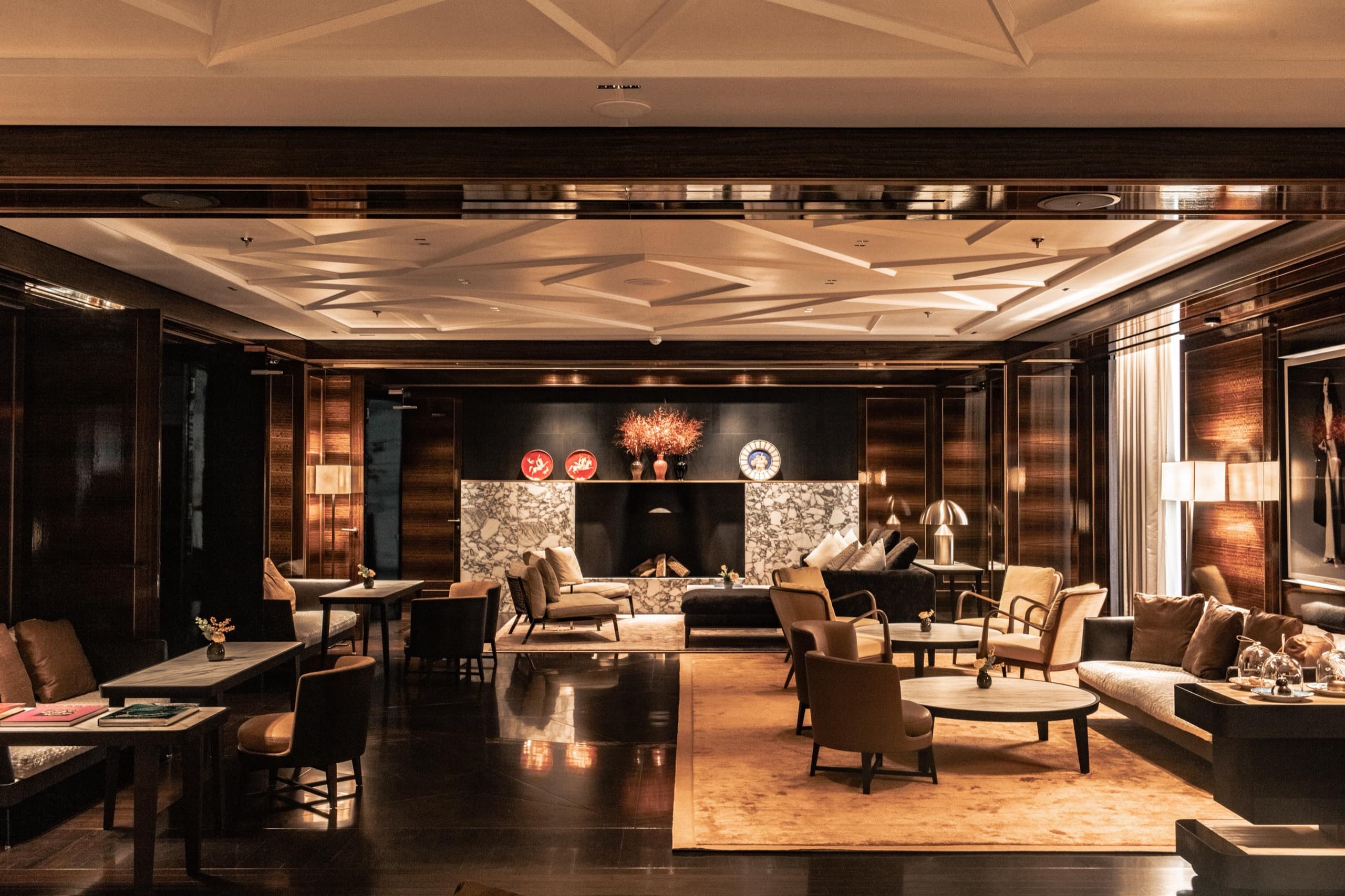 Bvlgari Hotel Paris — bar