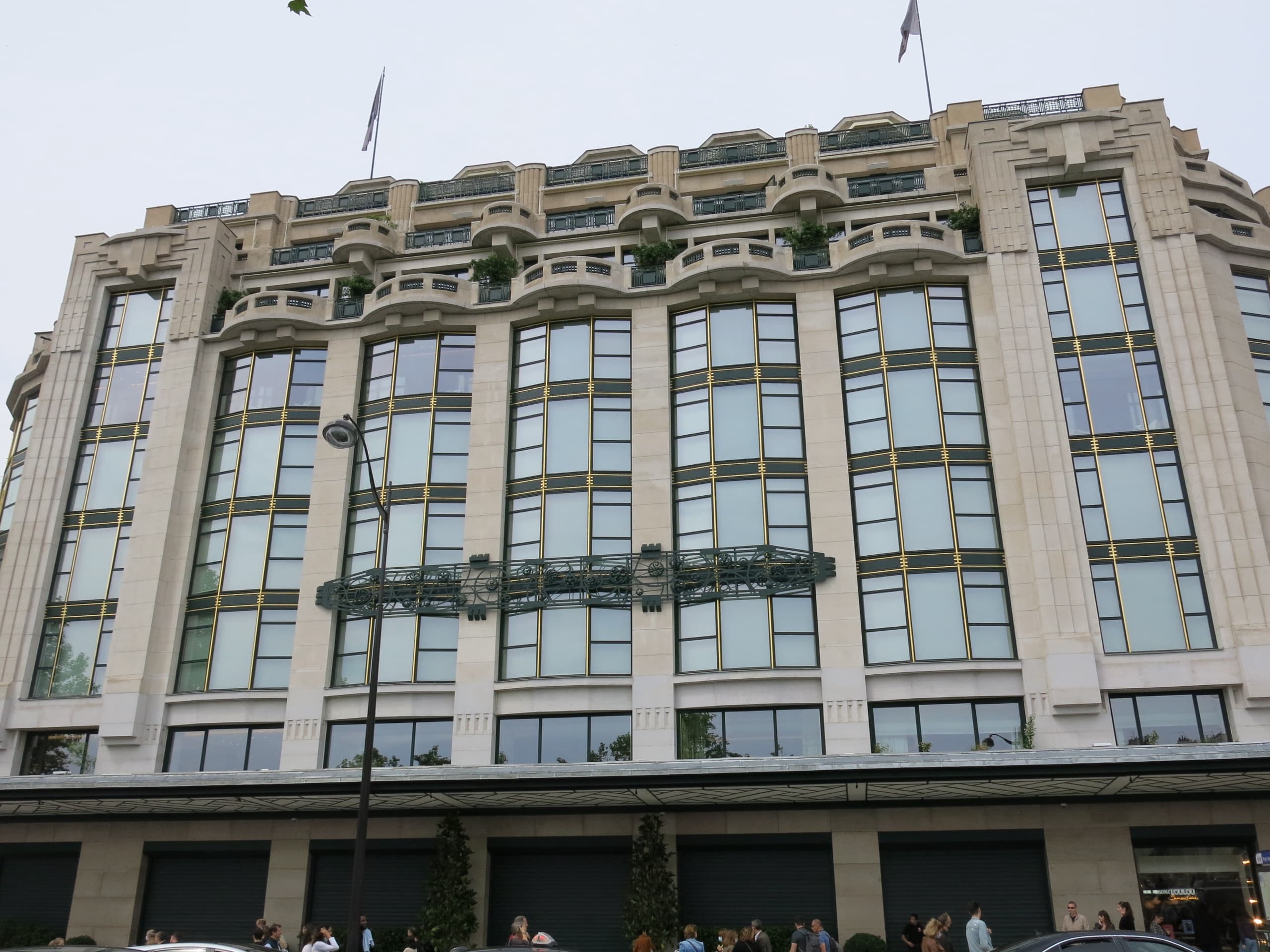 Cheval Blanc Paris — exterior
