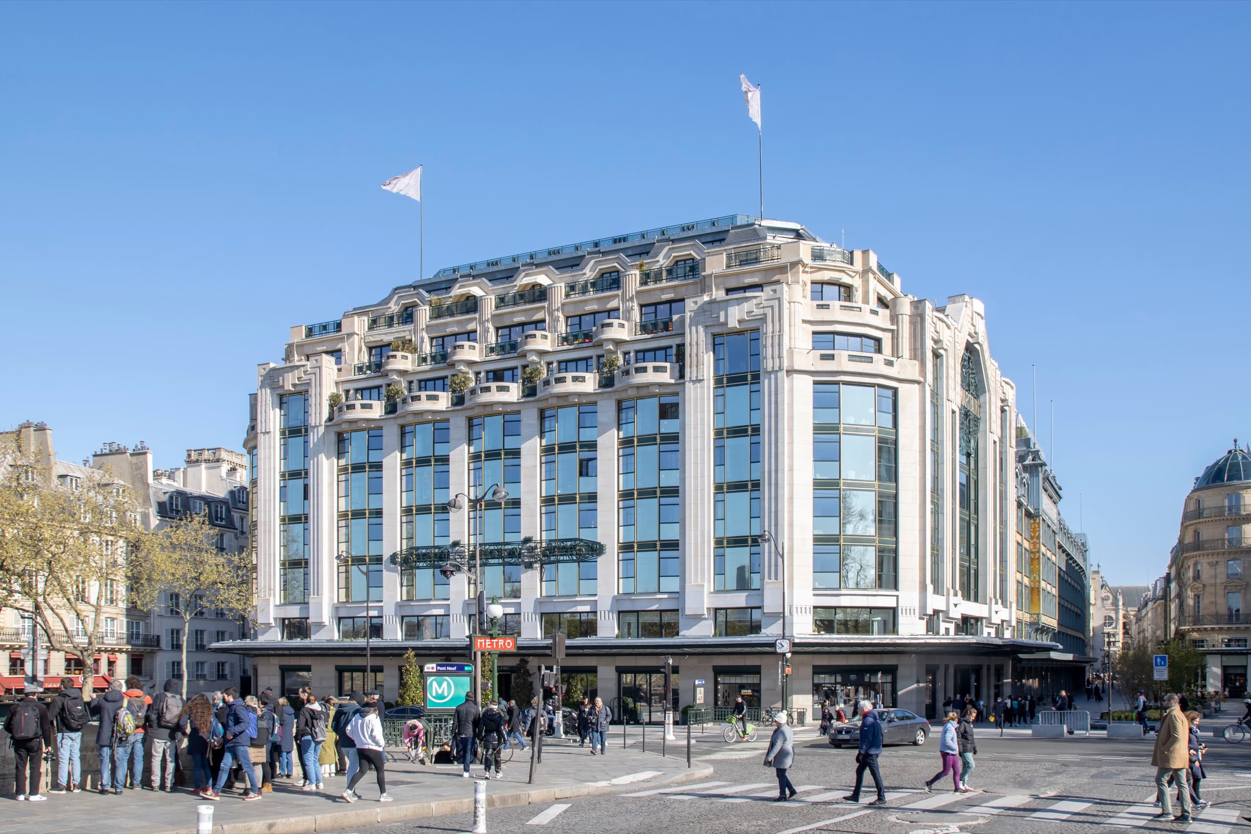 Cheval Blanc Paris — exterior