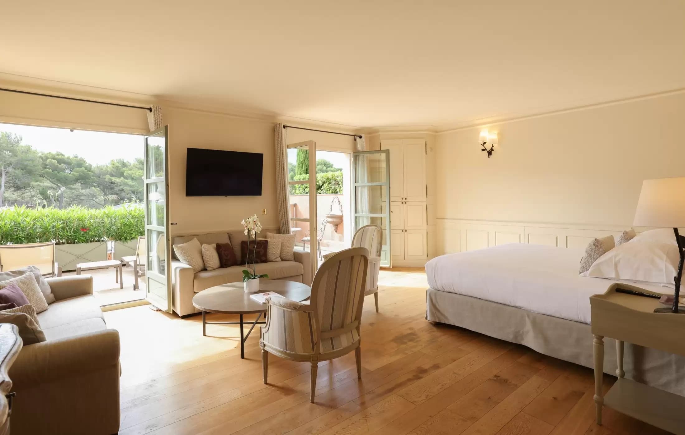 Hôtel & Spa du Castellet — room