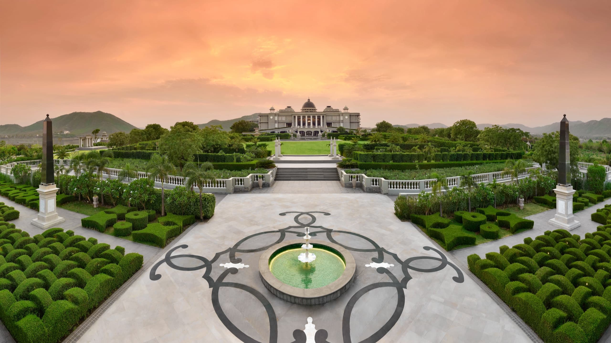 Raffles Udaipur — garden