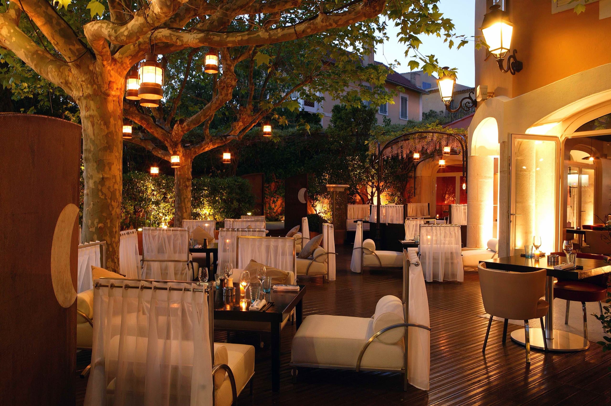 Hotel Byblos Saint-Tropez — restaurant