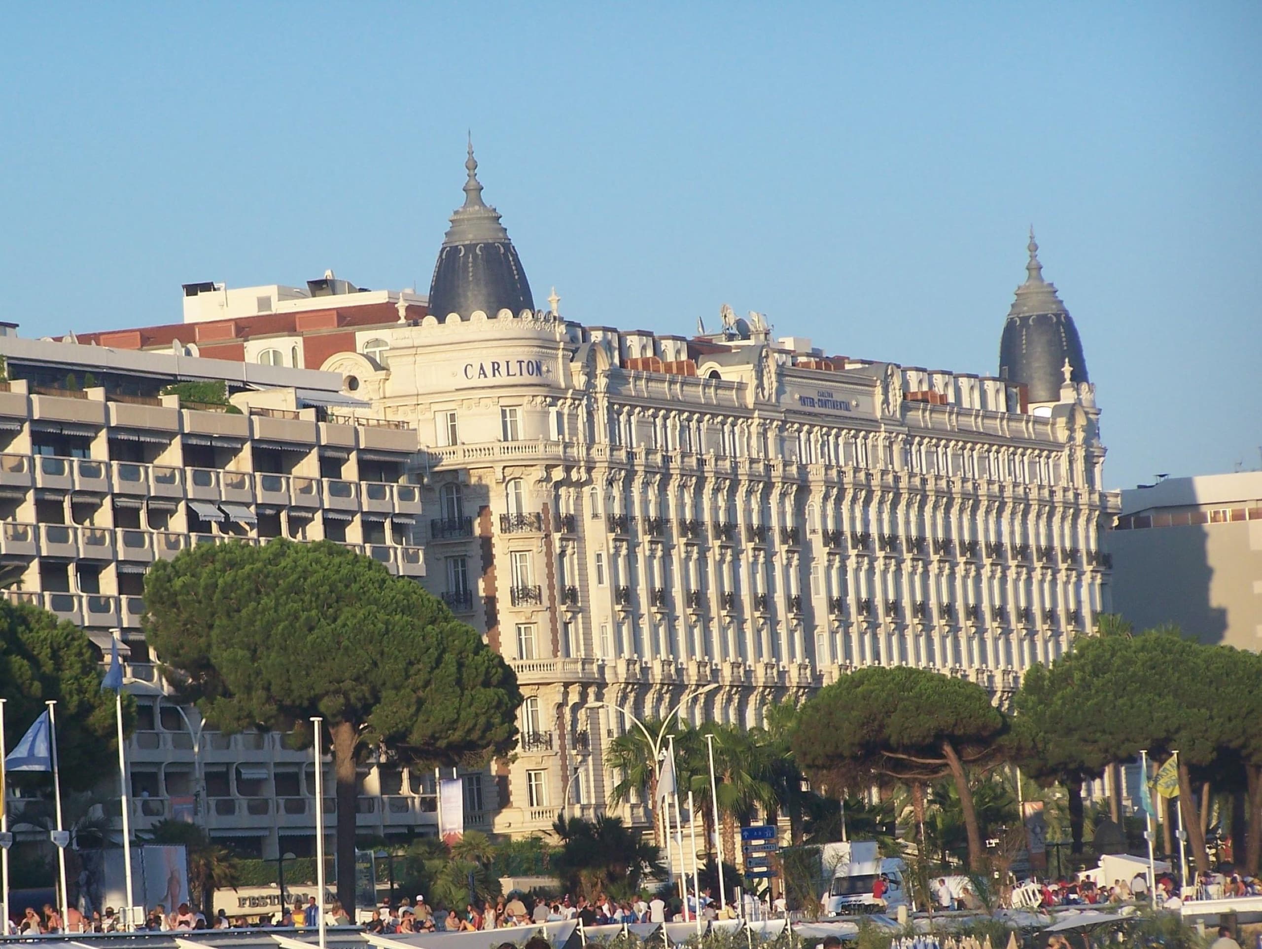 Carlton Cannes, a Regent Hotel — exterior