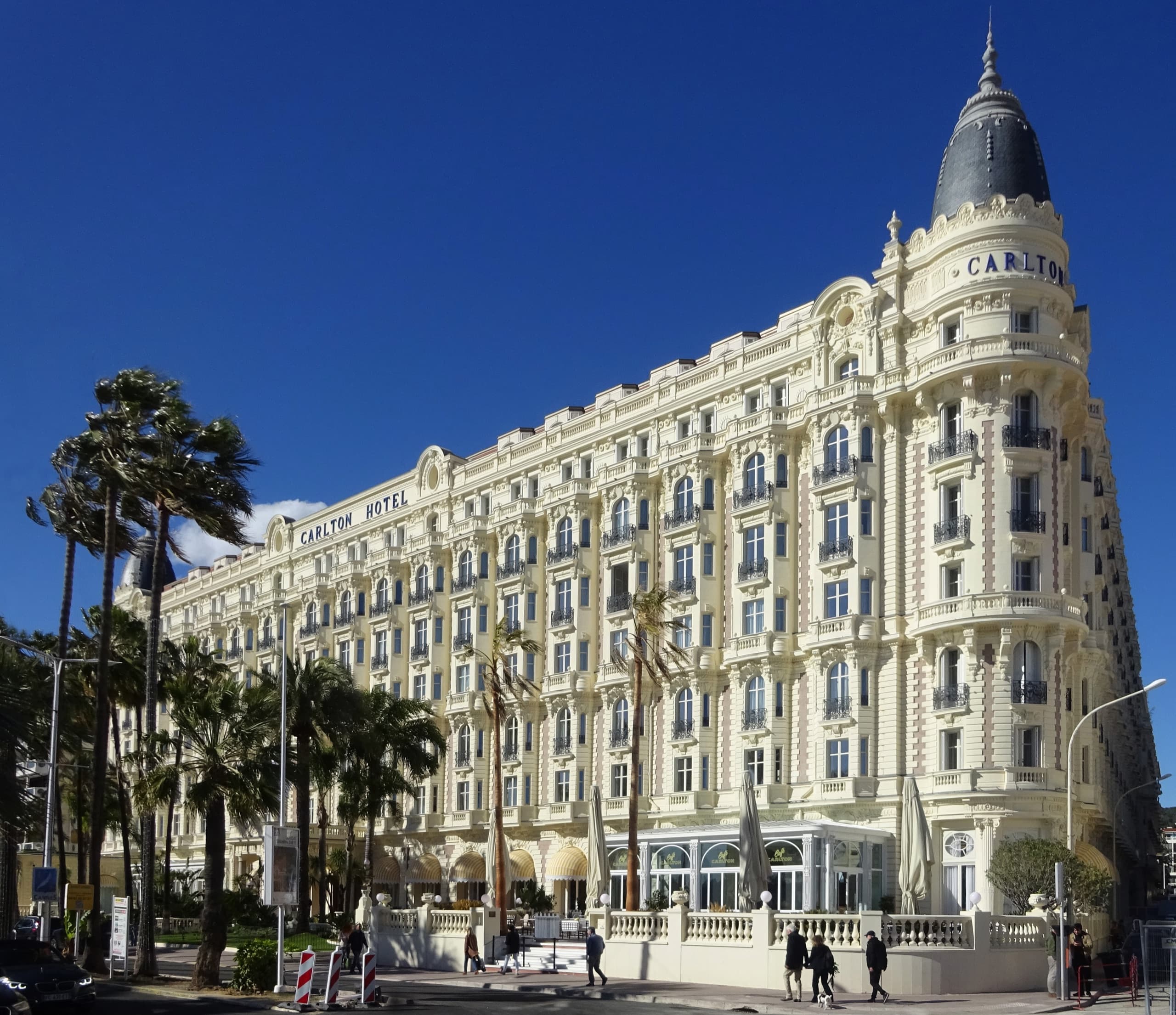 Carlton Cannes, a Regent Hotel — exterior