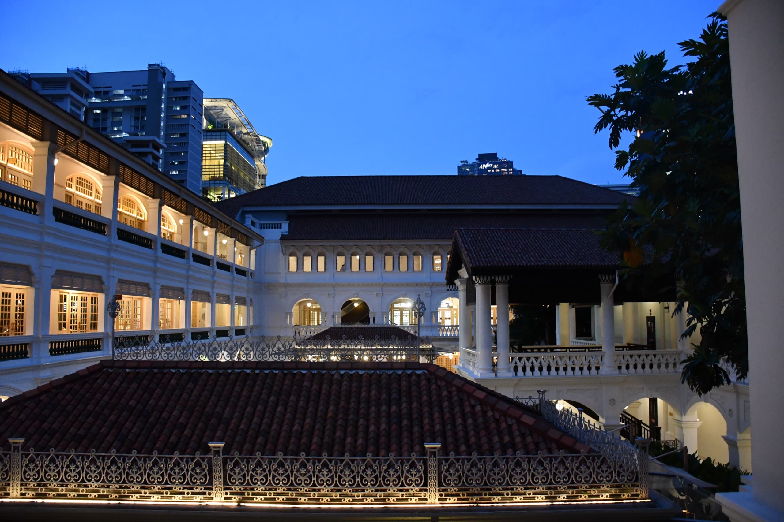 Raffles Hotel Singapore — garden