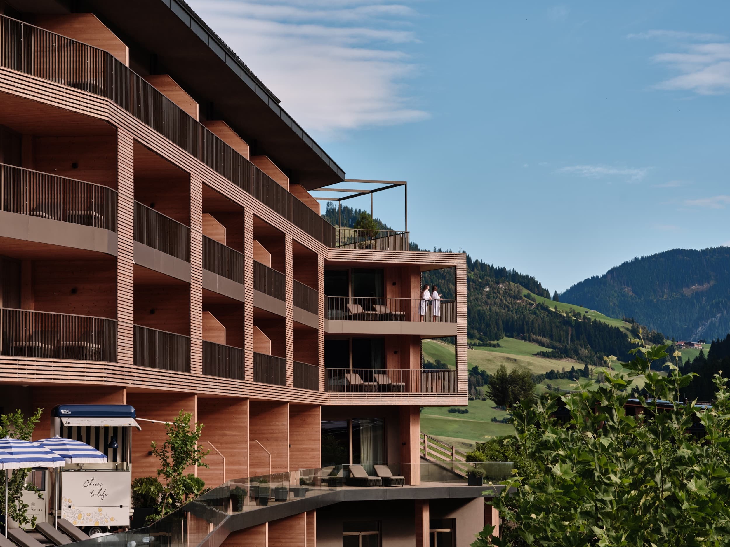 DAS EDELWEISS Salzburg Mountain Resort — exterior