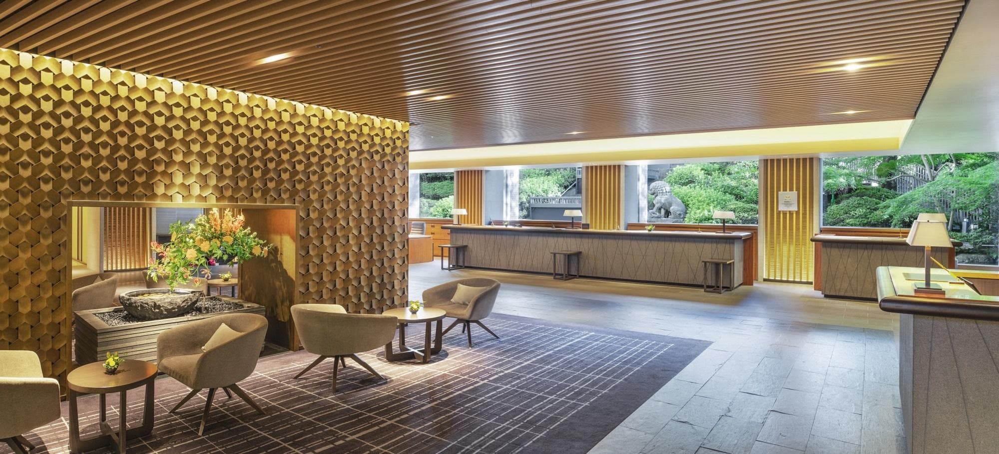 The Prince Sakura Tower Tokyo — lobby