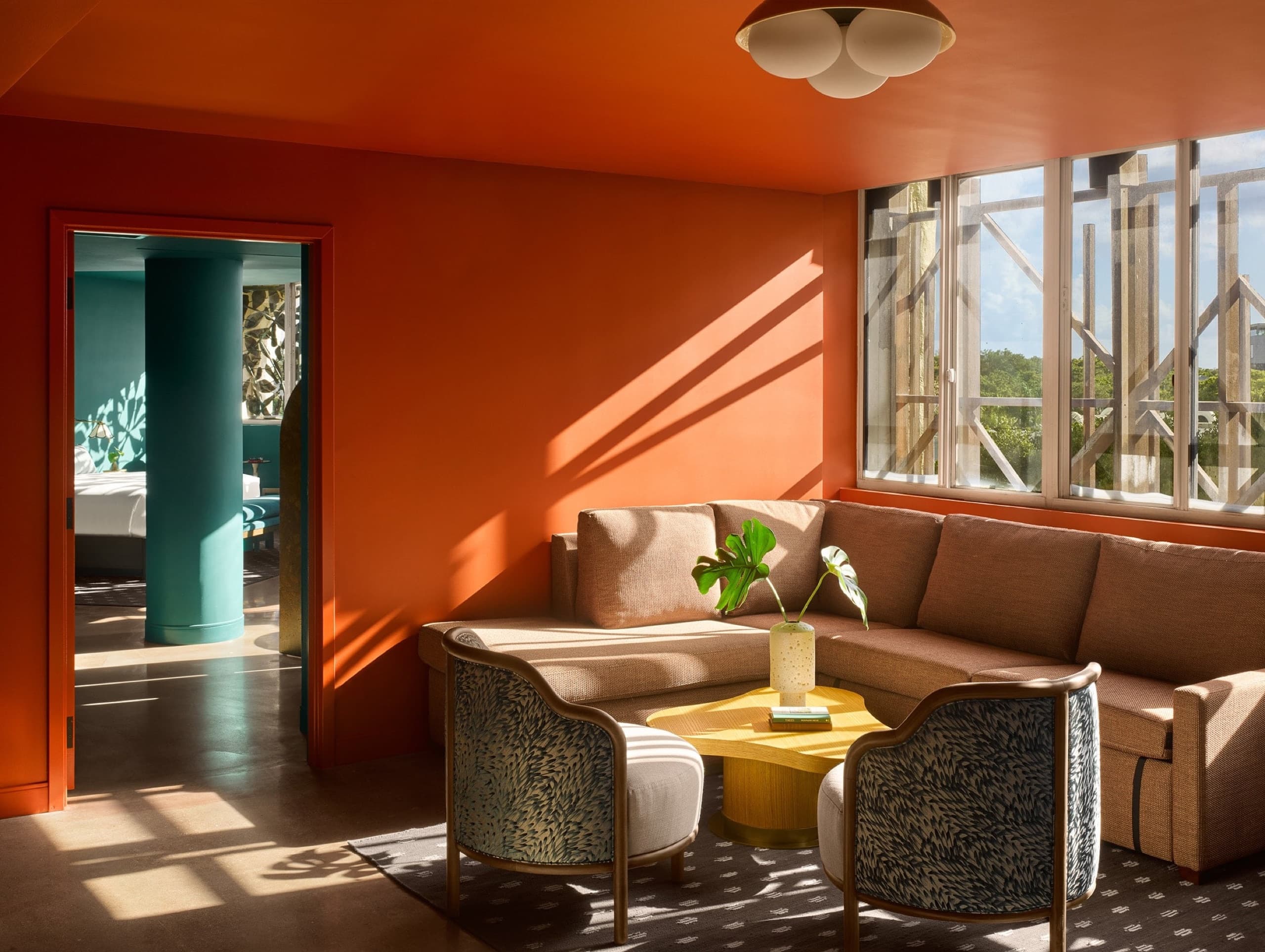 Grand Luxe Corner Suite separate parlor