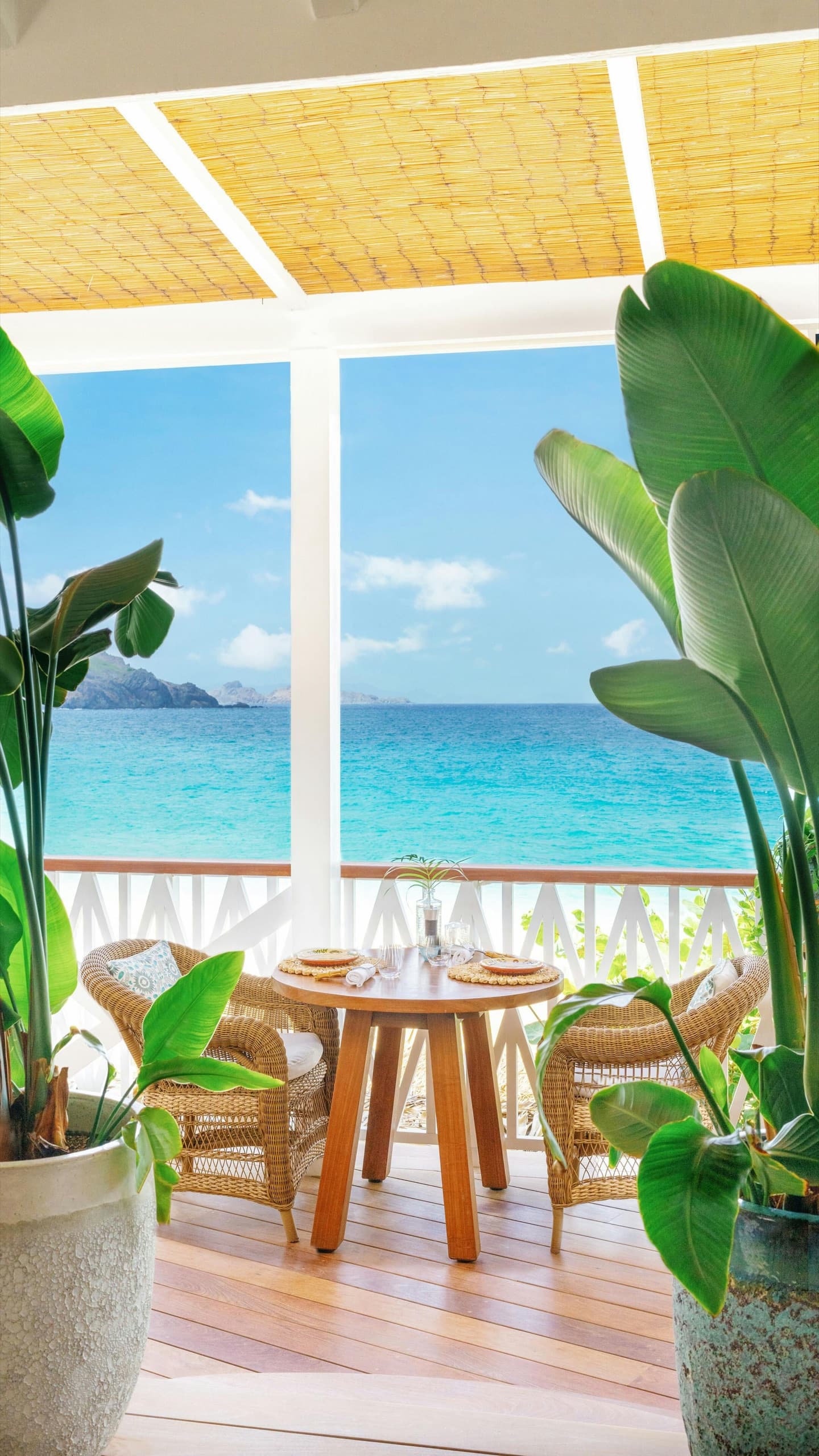 La Case restaurant terrace by the pool with sea view (Jean Imbert)
