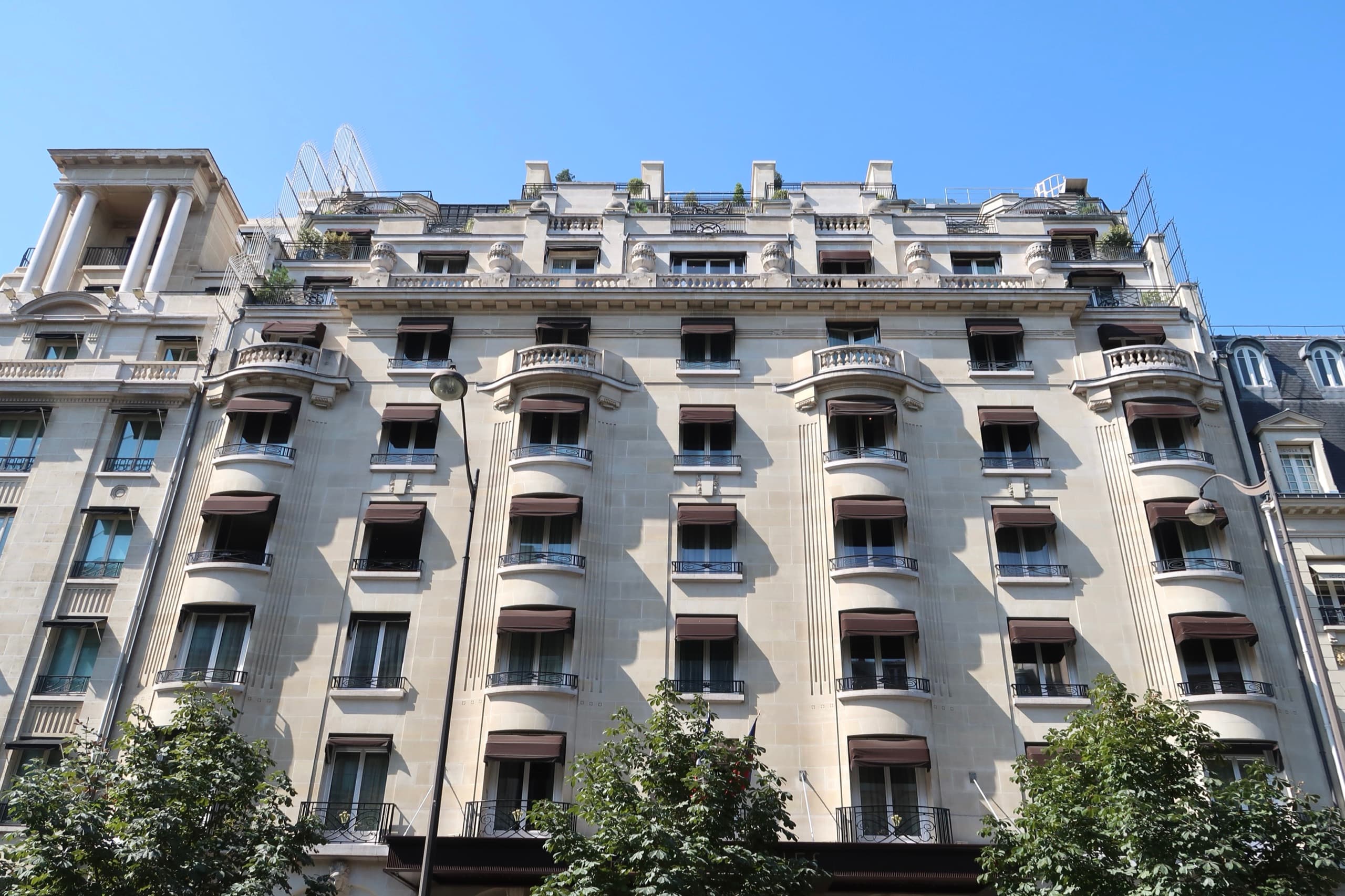 Prince de Galles, A Luxury Collection Hotel — exterior