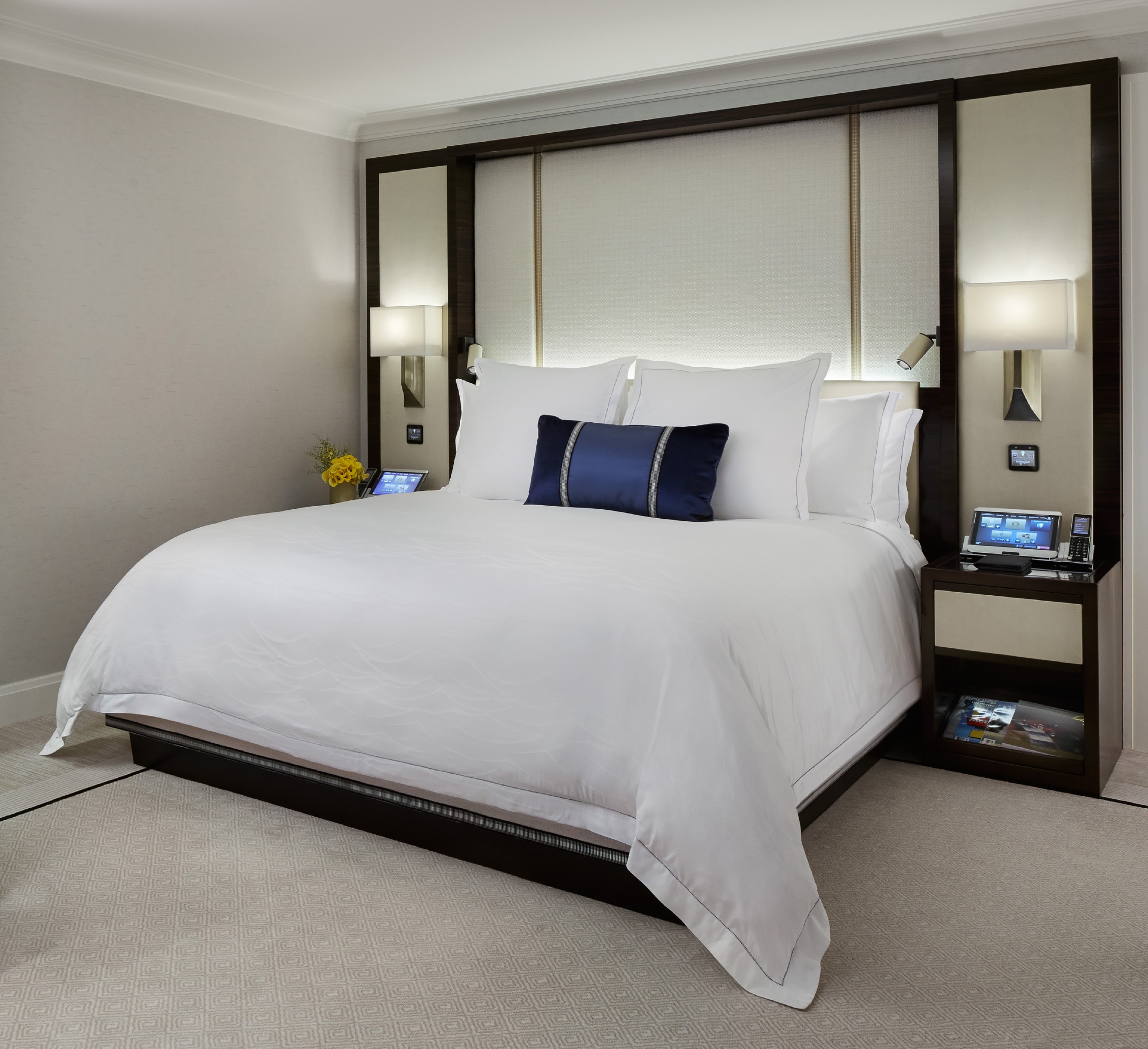 Deluxe Room, king bed with hand-painted floral art panel