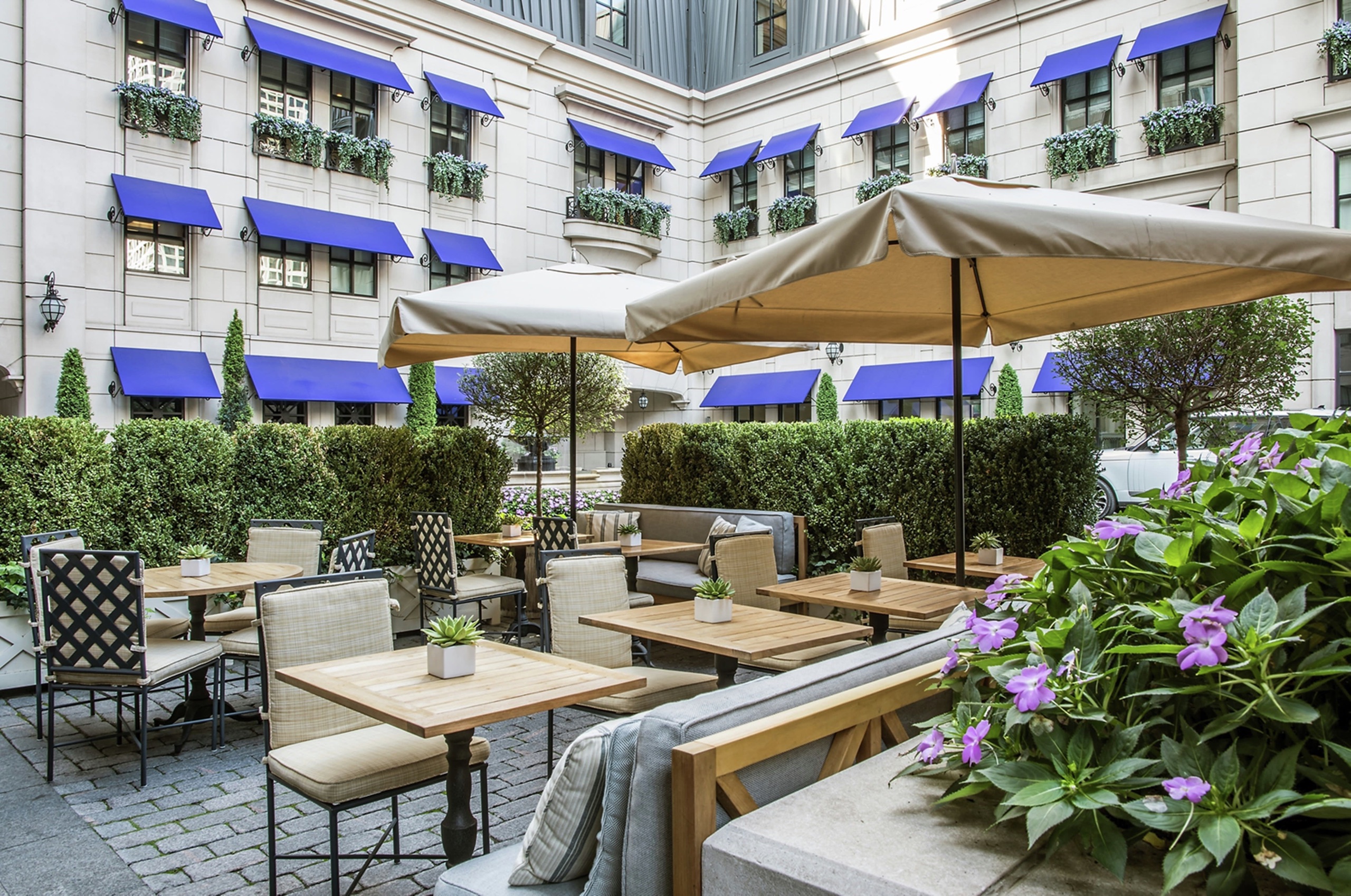 Petit Margeaux courtyard patio