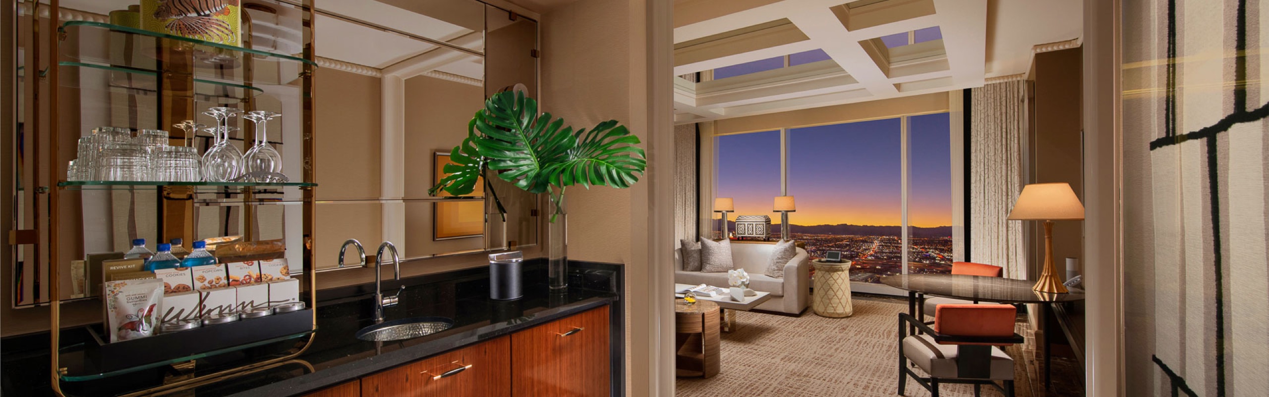 Wynn Tower Suites Parlor Suite – living room (press, full frame)