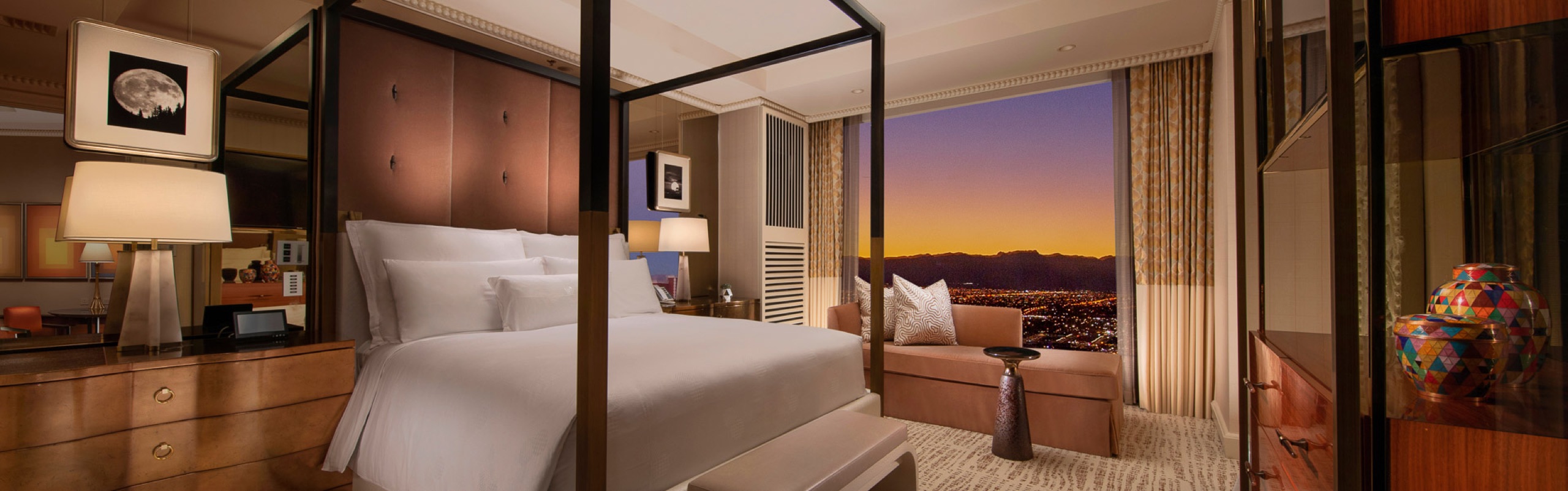 Wynn Tower Suites Parlor Suite – living room with city view (official hero strip)