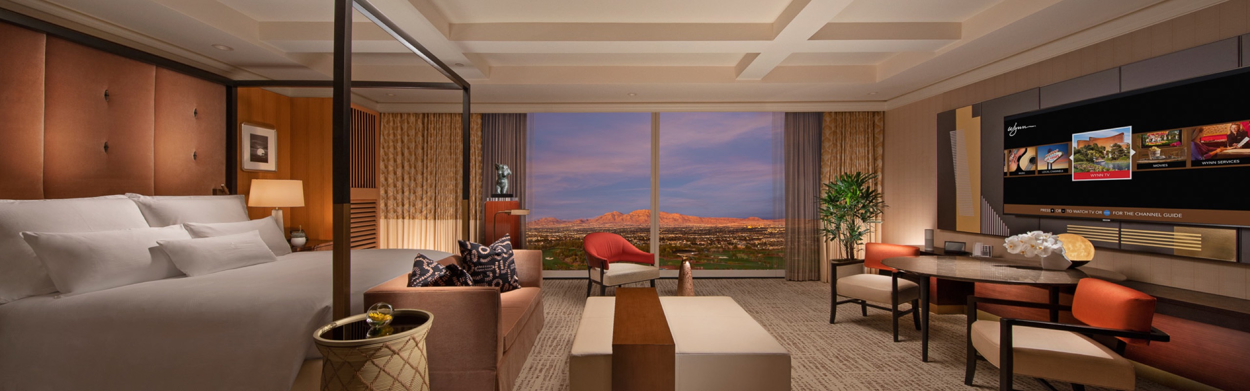 Wynn Tower Suites Salon Suite – living room (press, full frame)