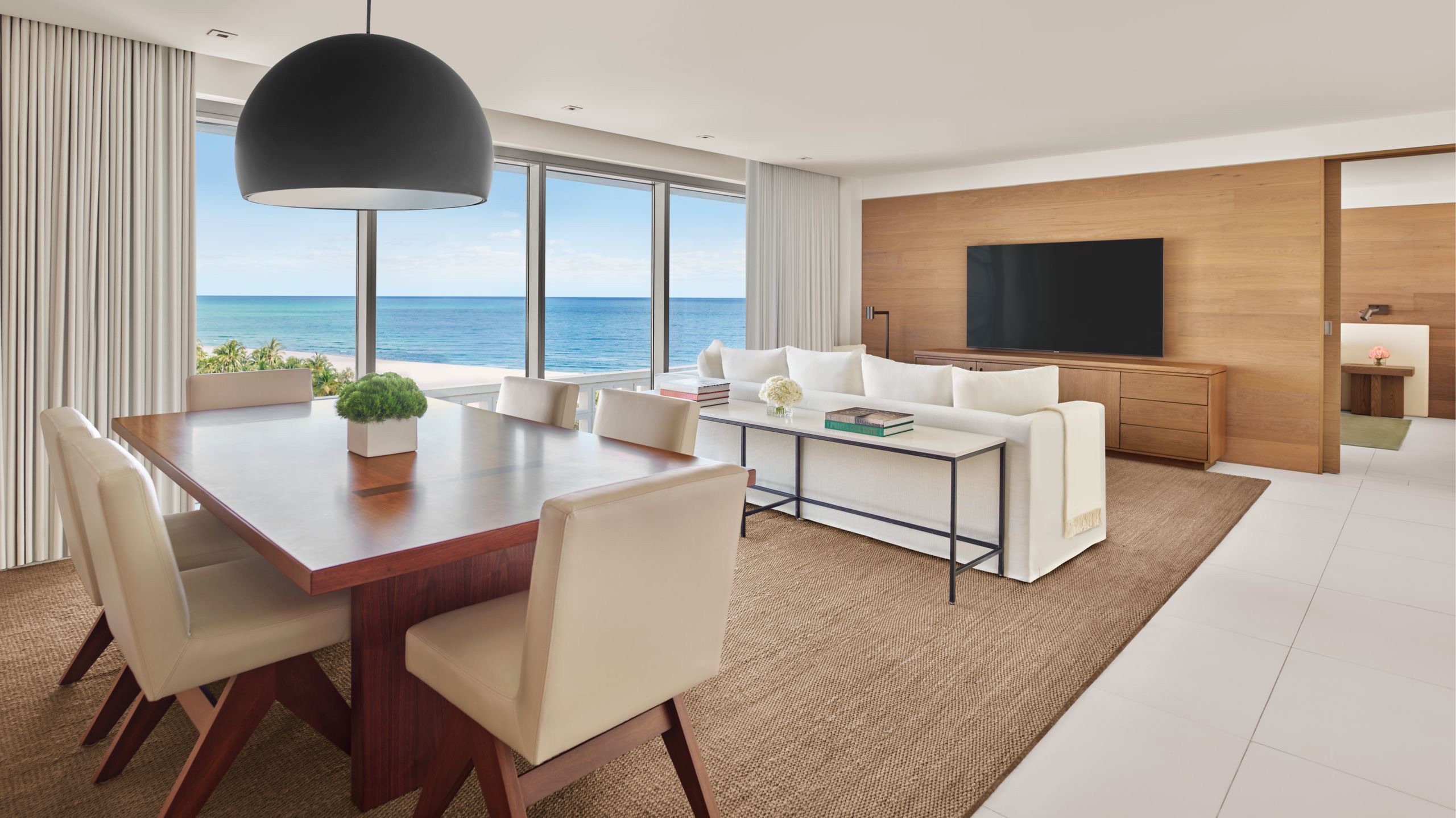 Bungalow One Bedroom Suite bedroom and wraparound terrace