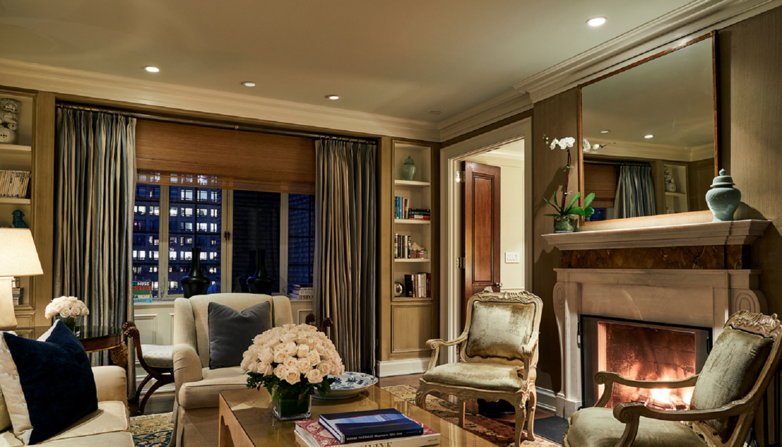Hollywood Suite living room