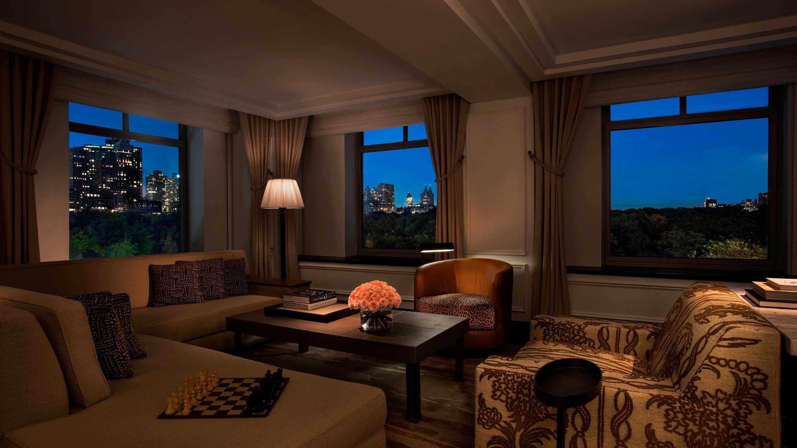 The Royal Suite master bedroom