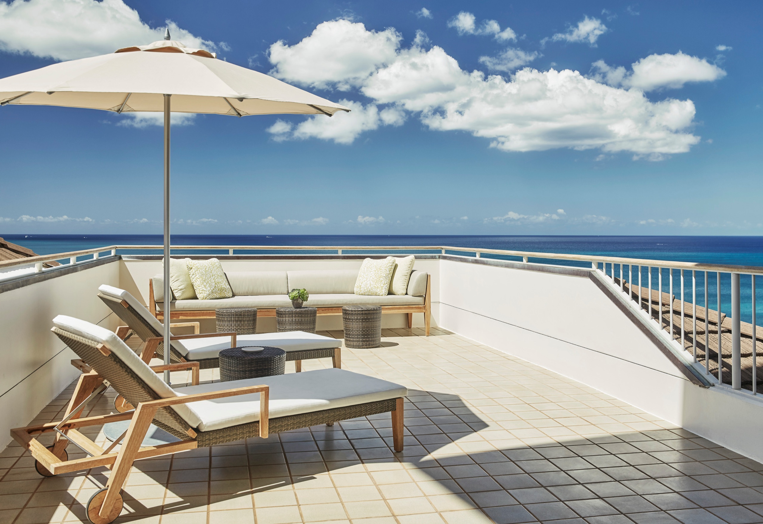 The Residence - private rooftop sun terrace over the Pacific